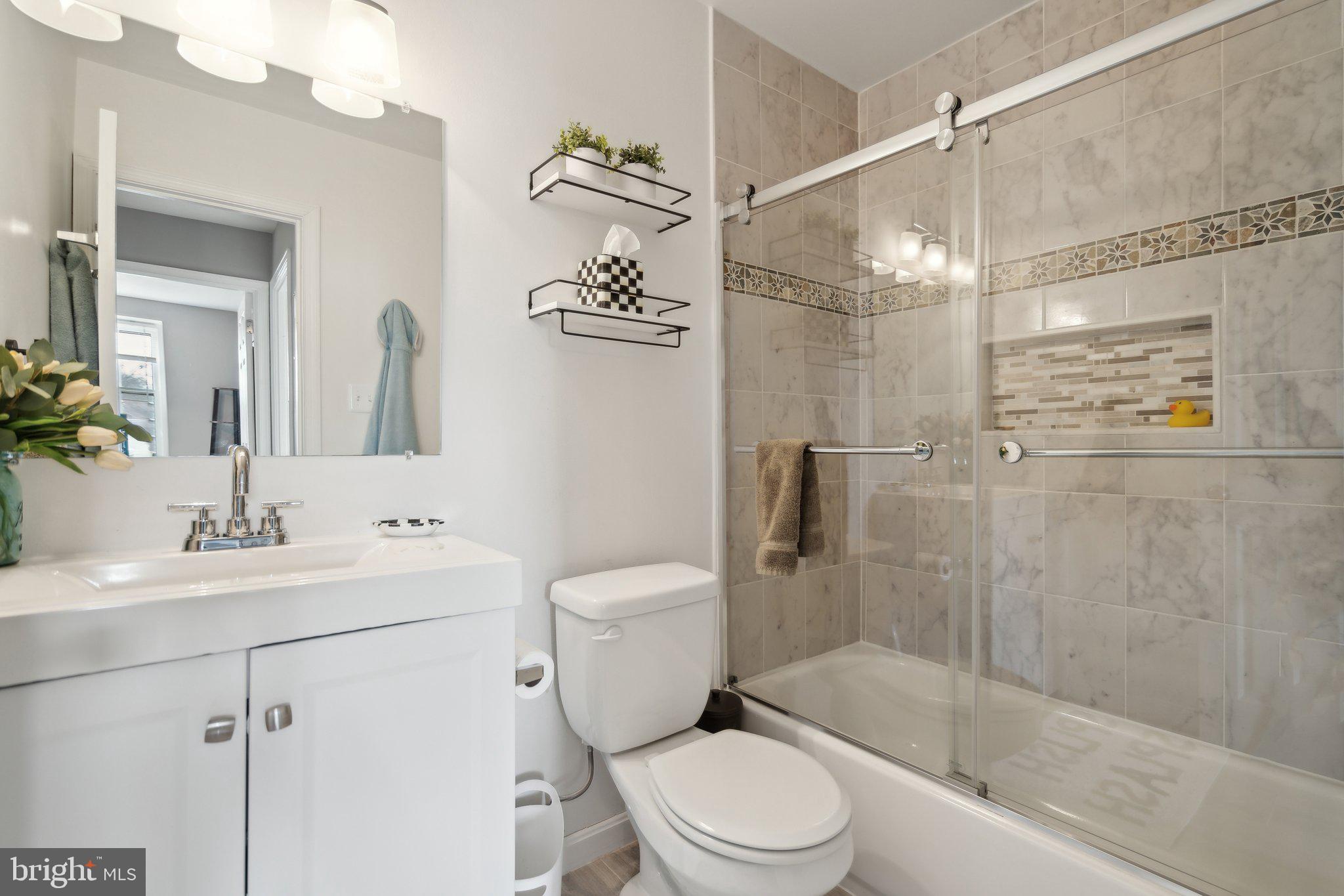 6356 Pine View Ct #62c