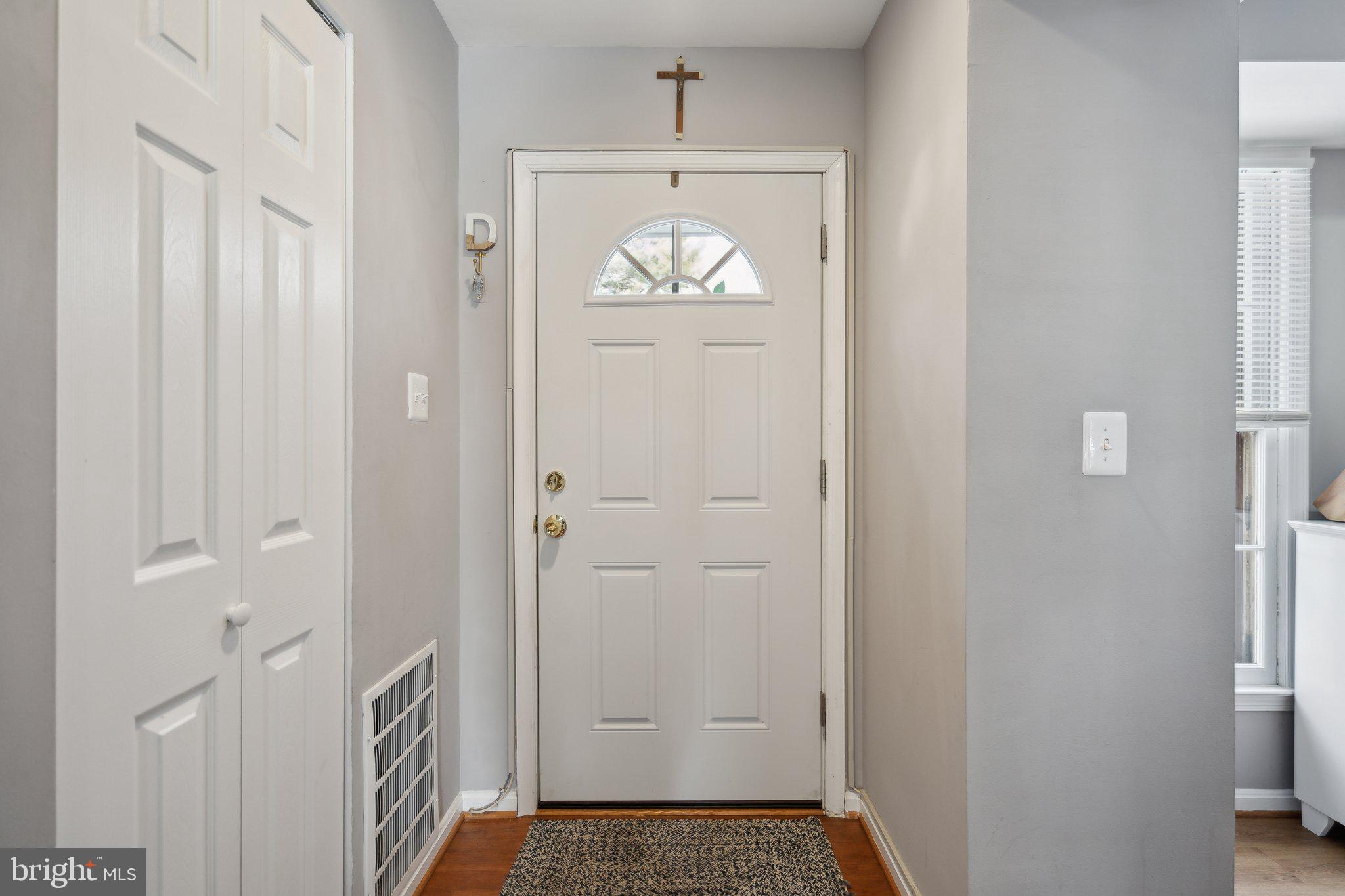 6356 Pine View Ct #62c