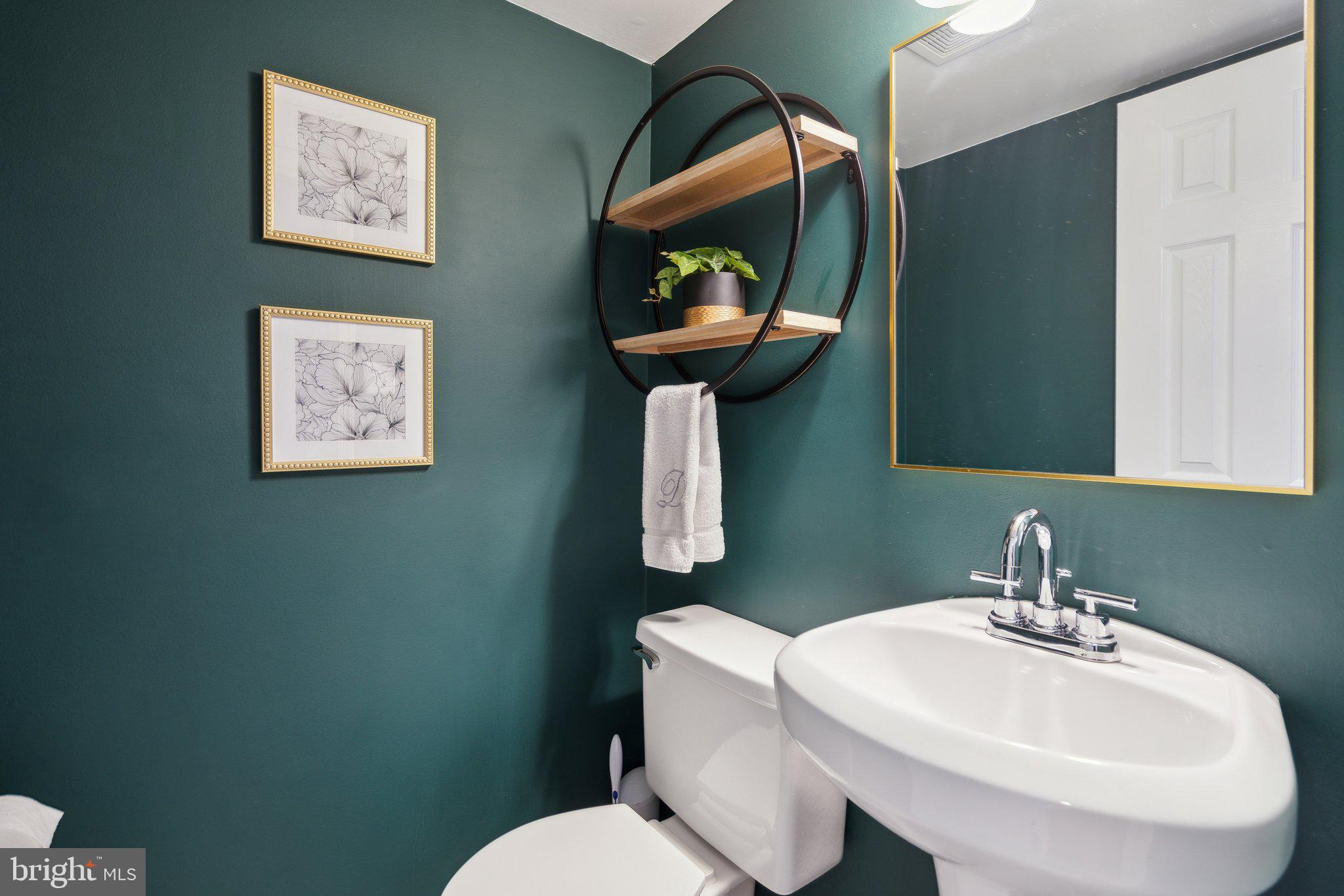 6356 Pine View Ct #62c