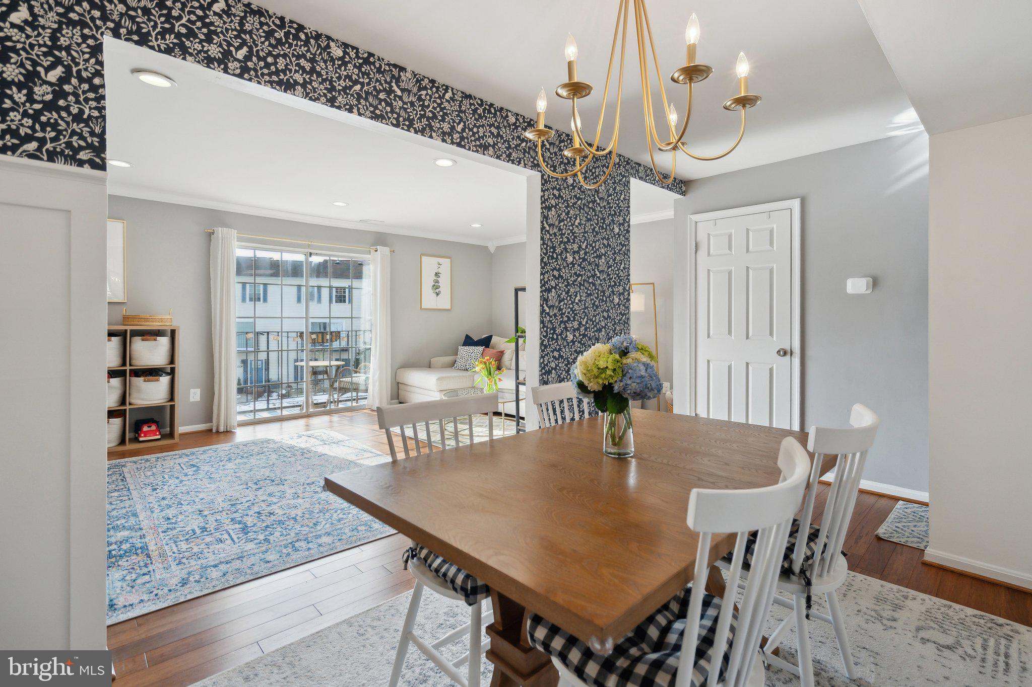 6356 Pine View Ct #62c