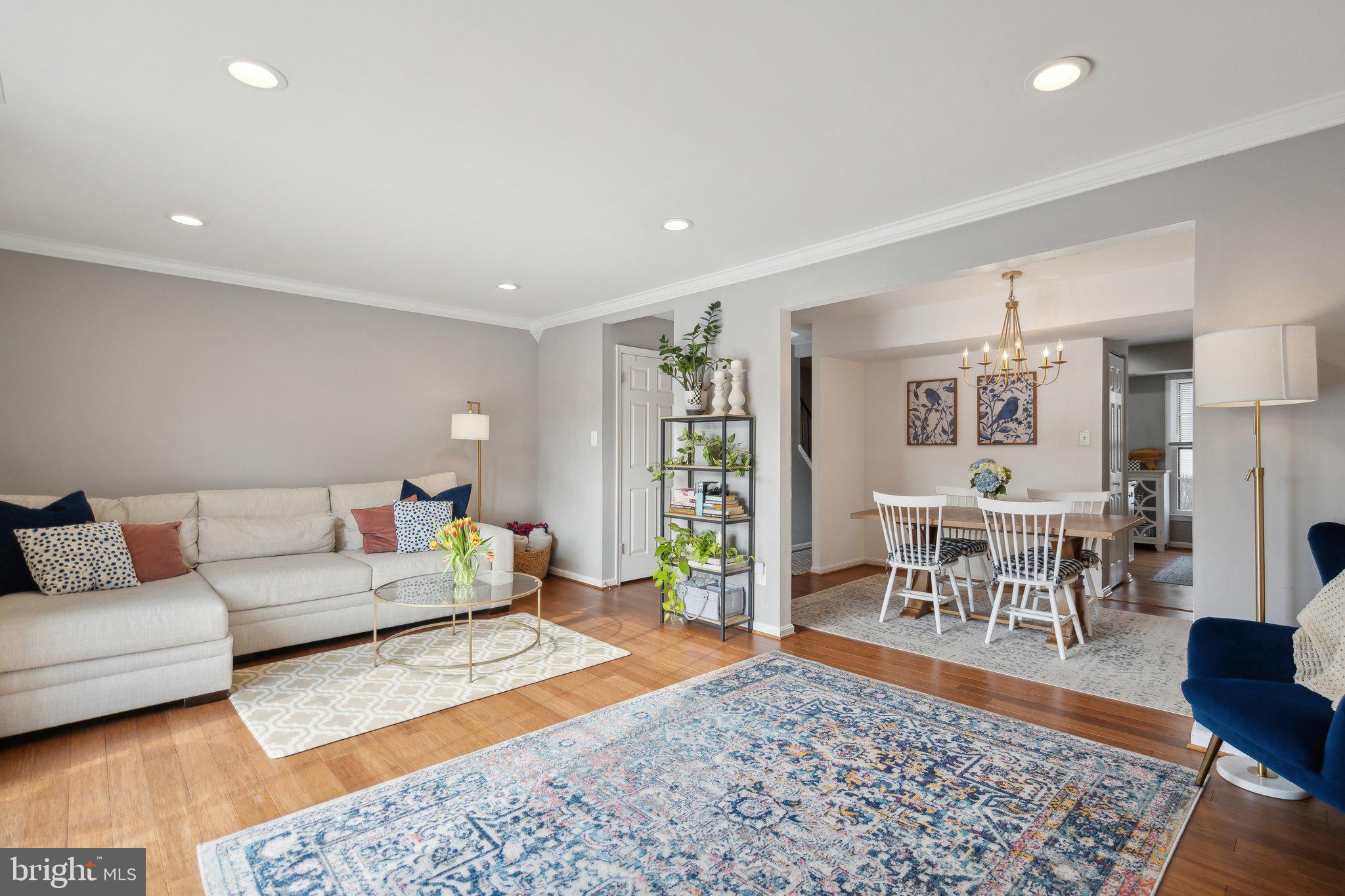 6356 Pine View Ct #62c