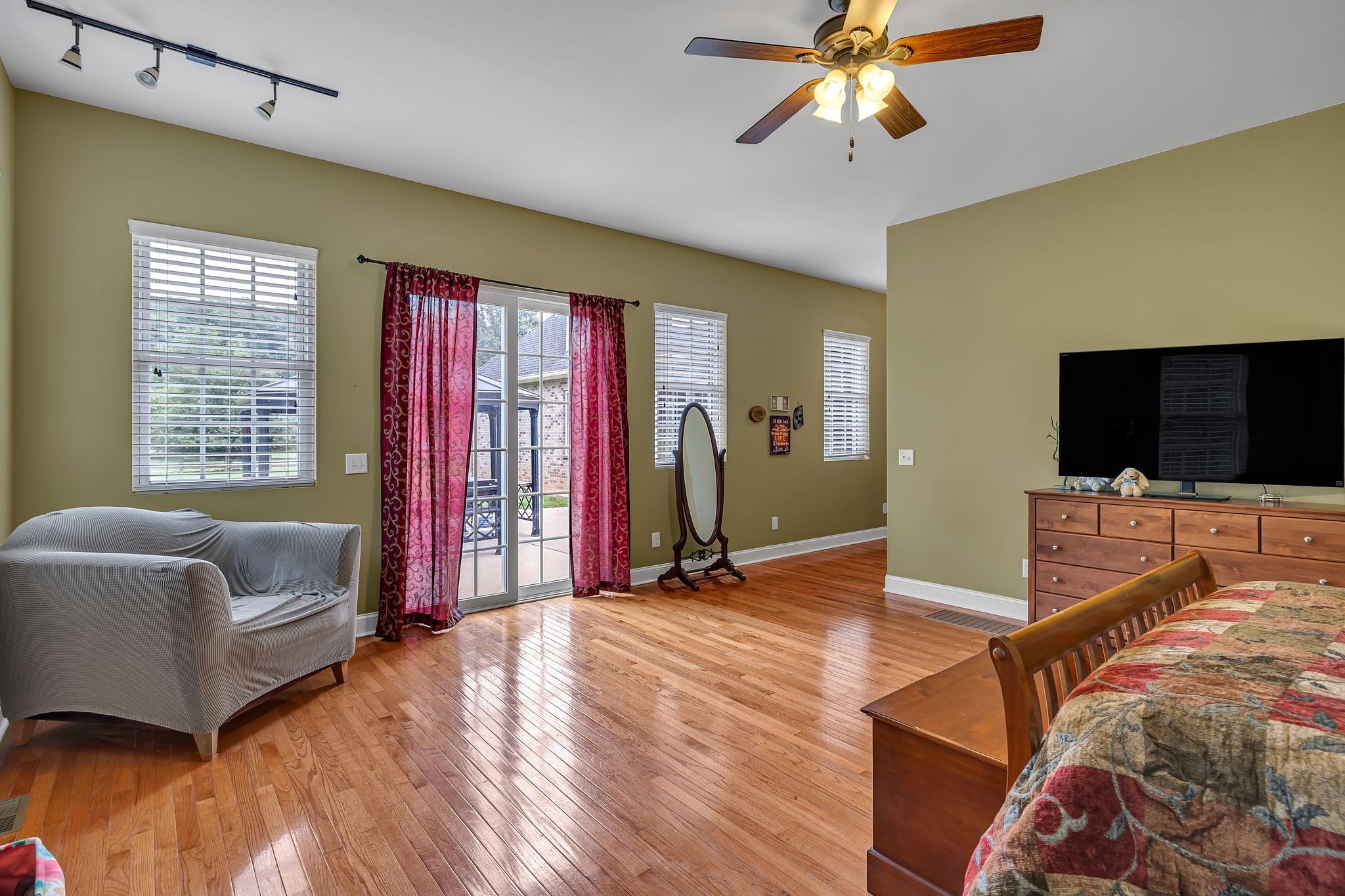 790 Blooming Grove Rd