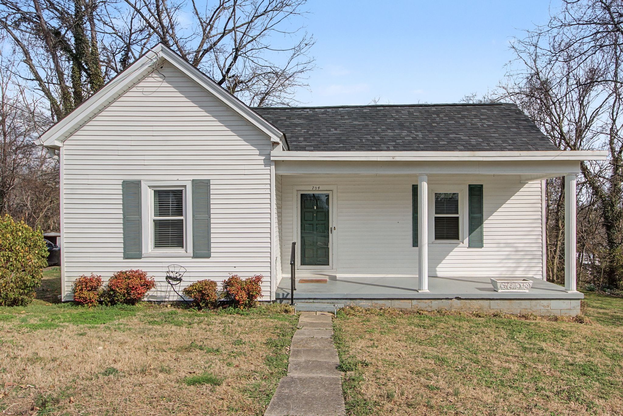704 Fleming St