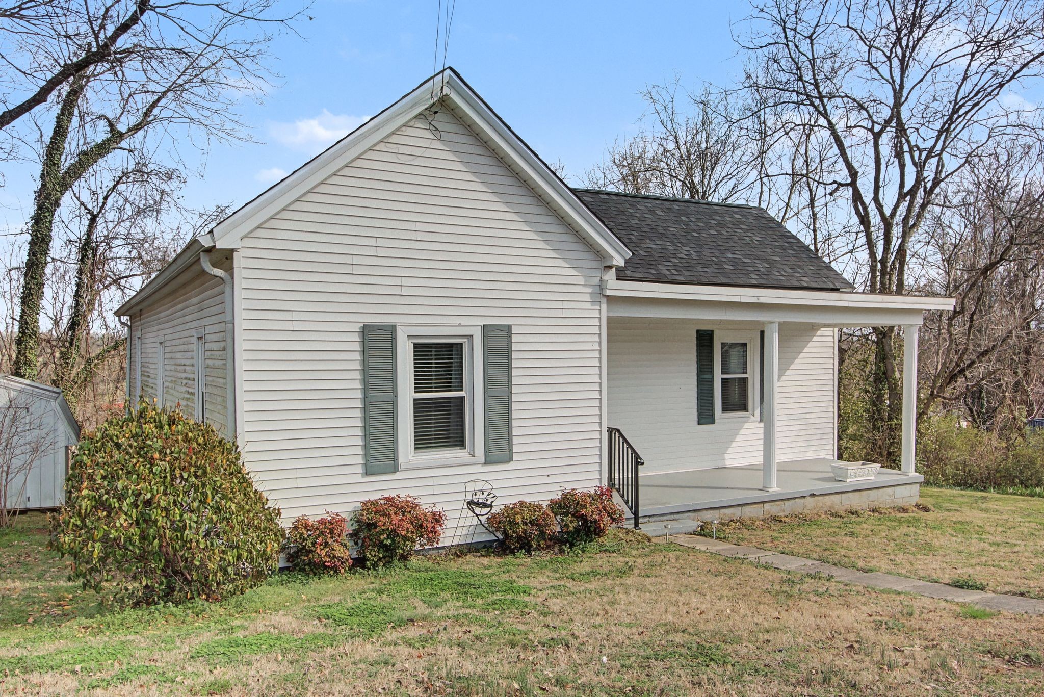 704 Fleming St