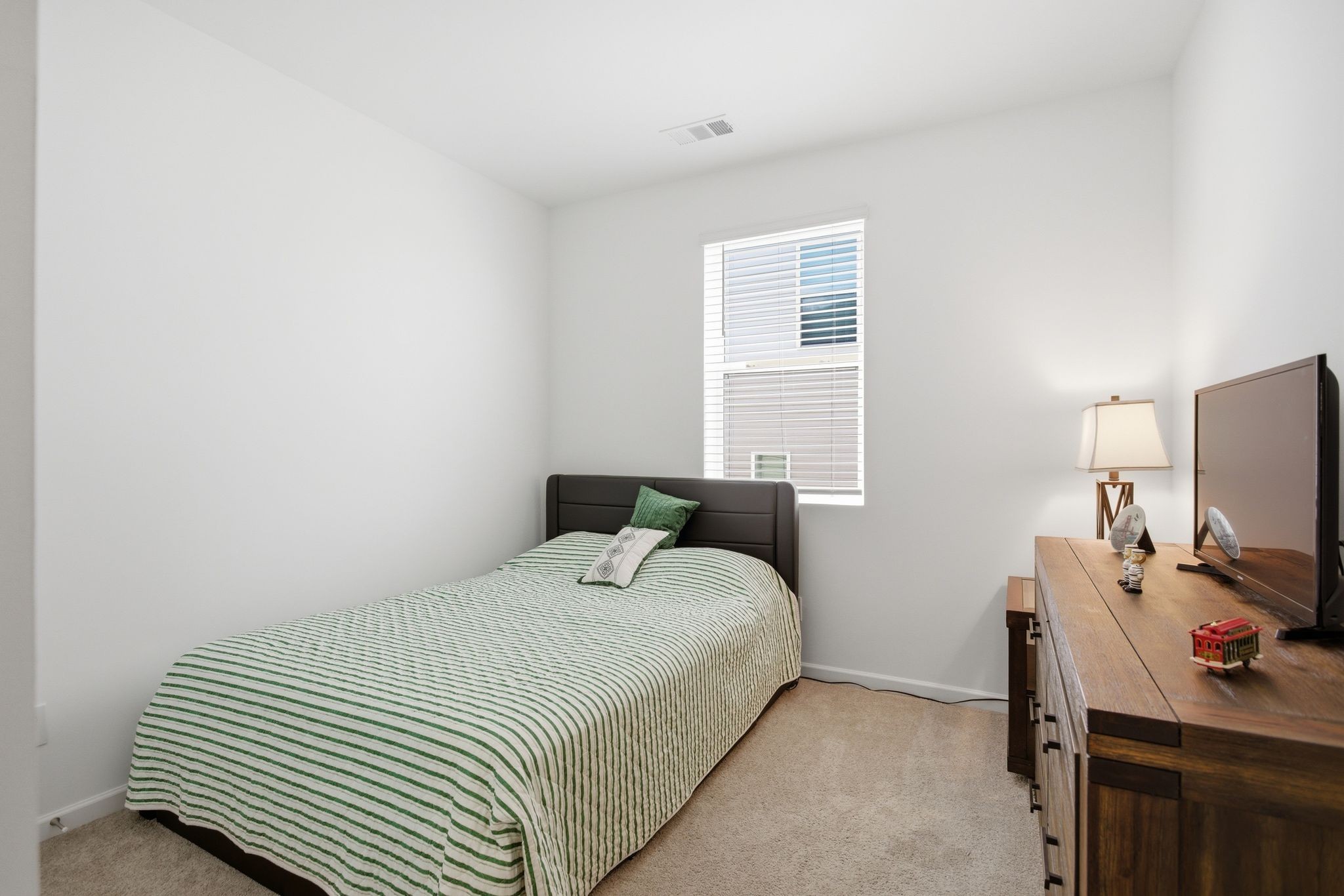 3055 Fernwood Ln