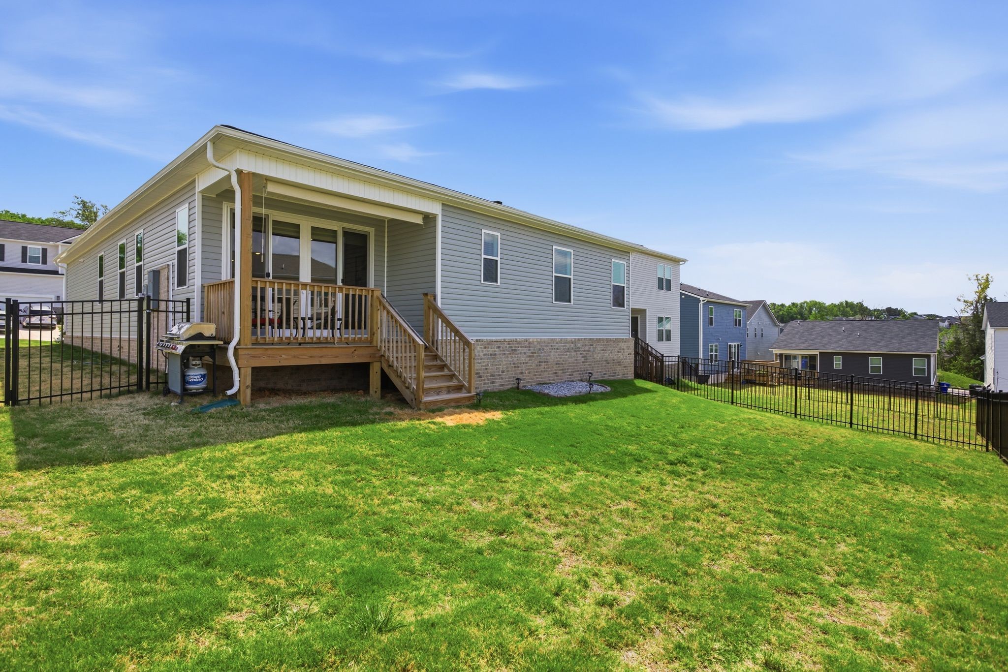 3055 Fernwood Ln