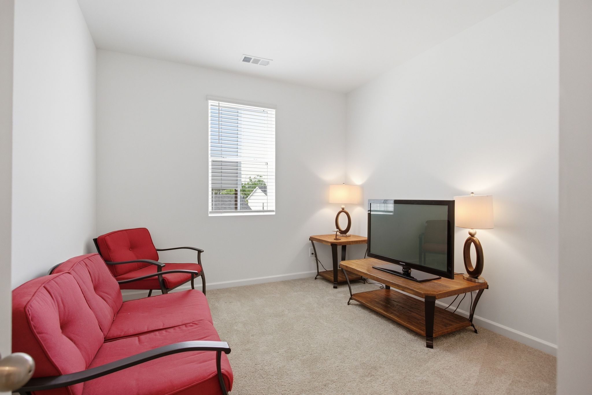 3055 Fernwood Ln