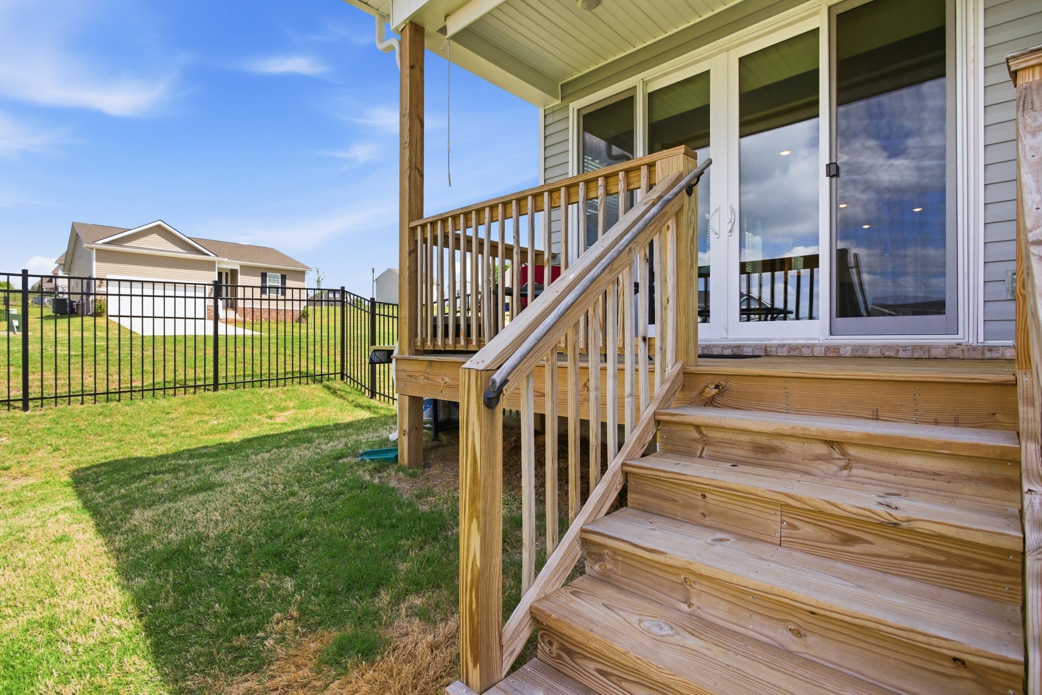 3055 Fernwood Ln
