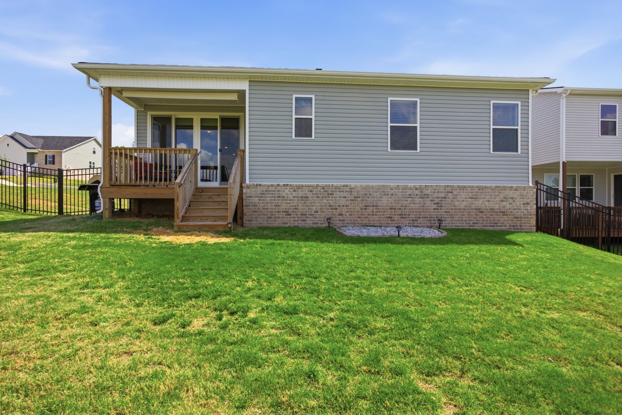 3055 Fernwood Ln