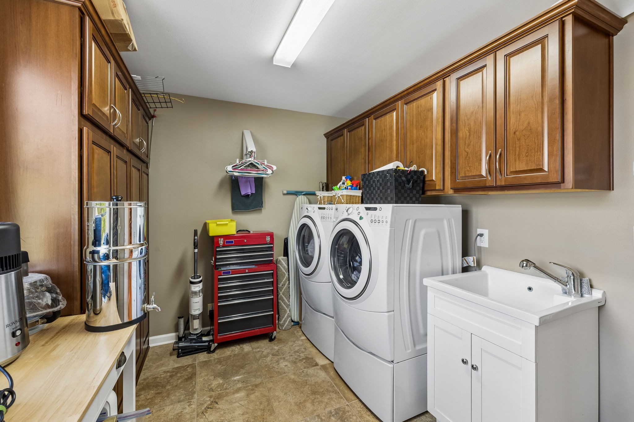808 Rodney Dr