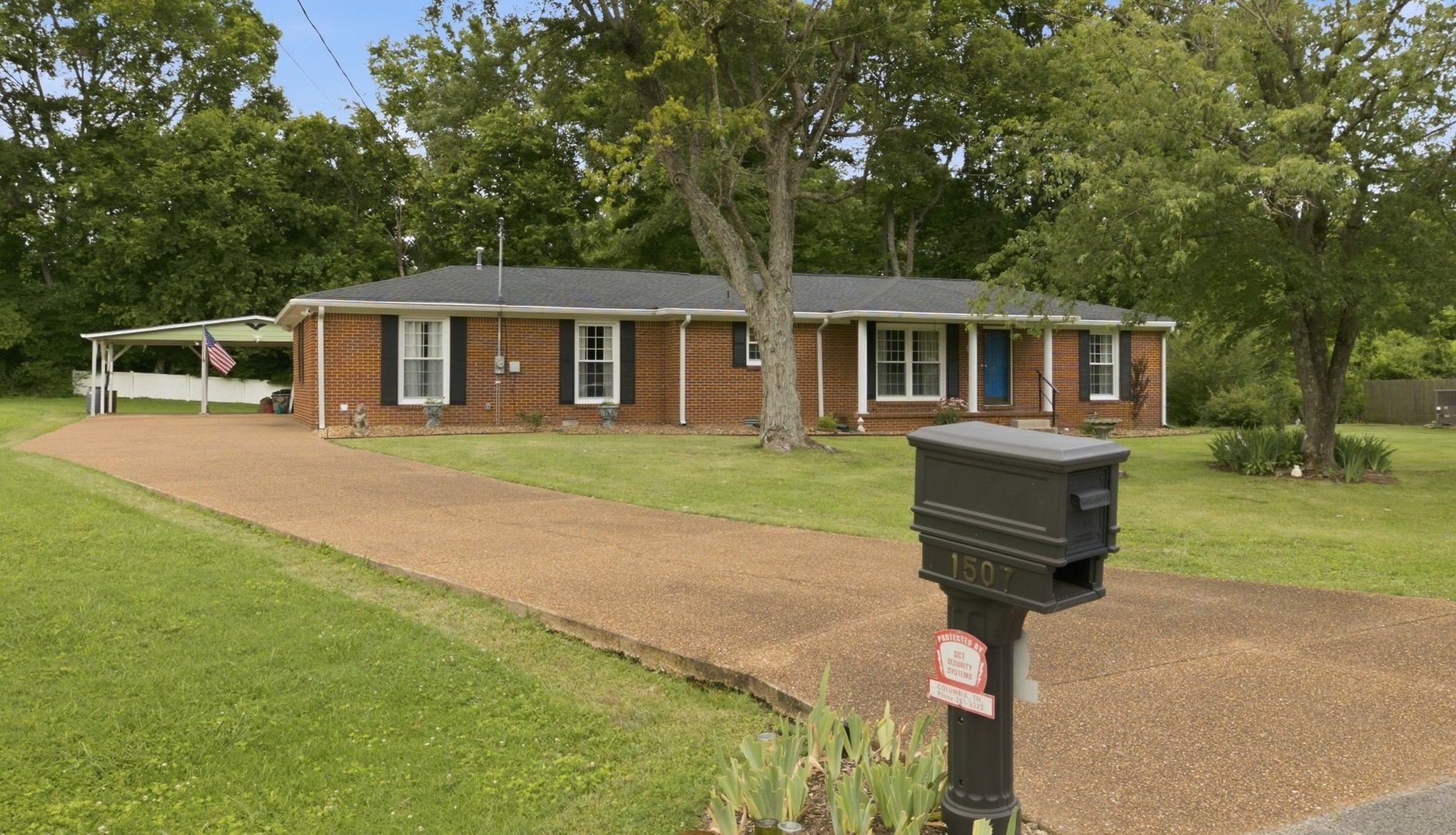 1507 Jewell Dr