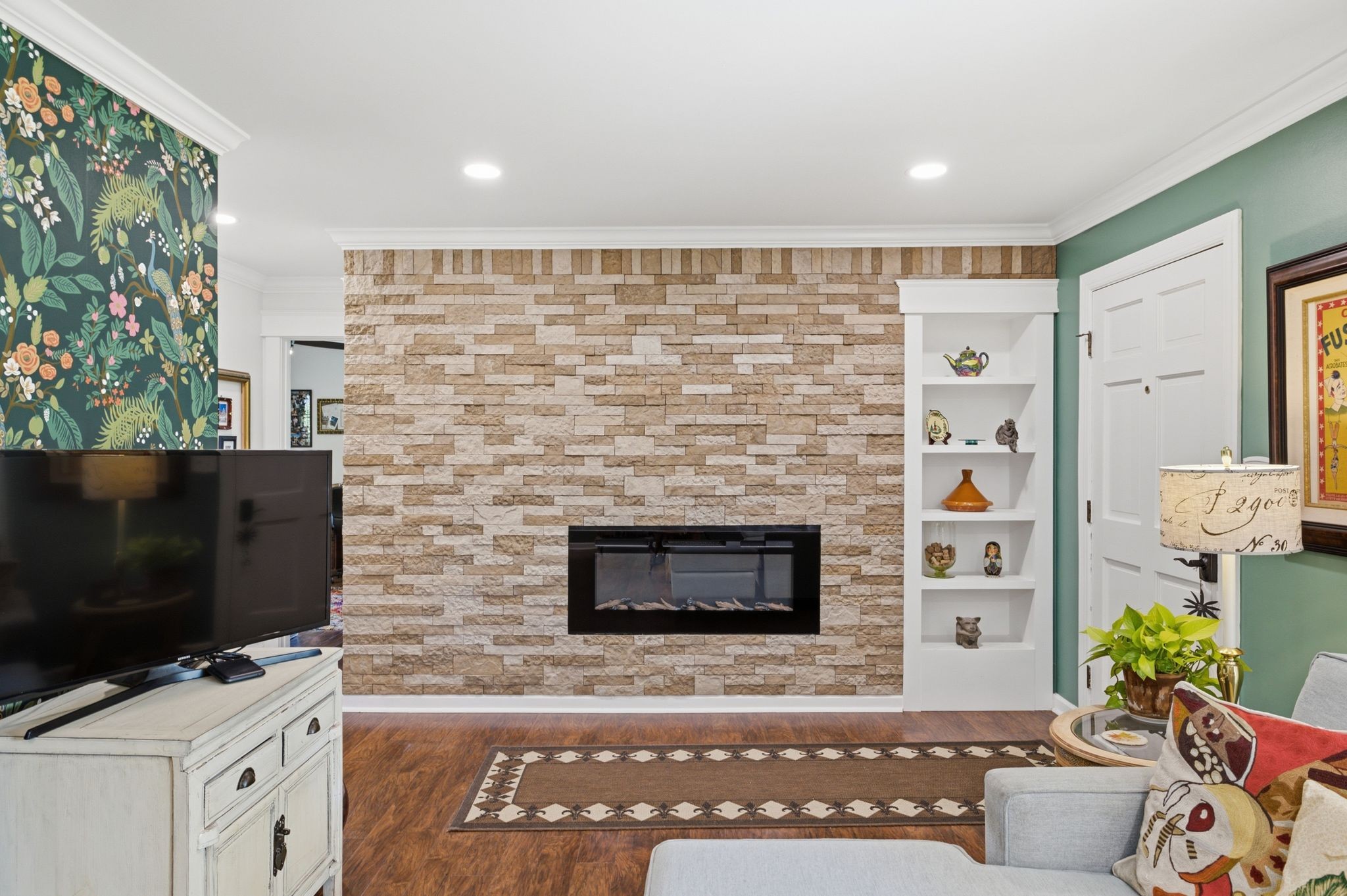 1507 Jewell Dr