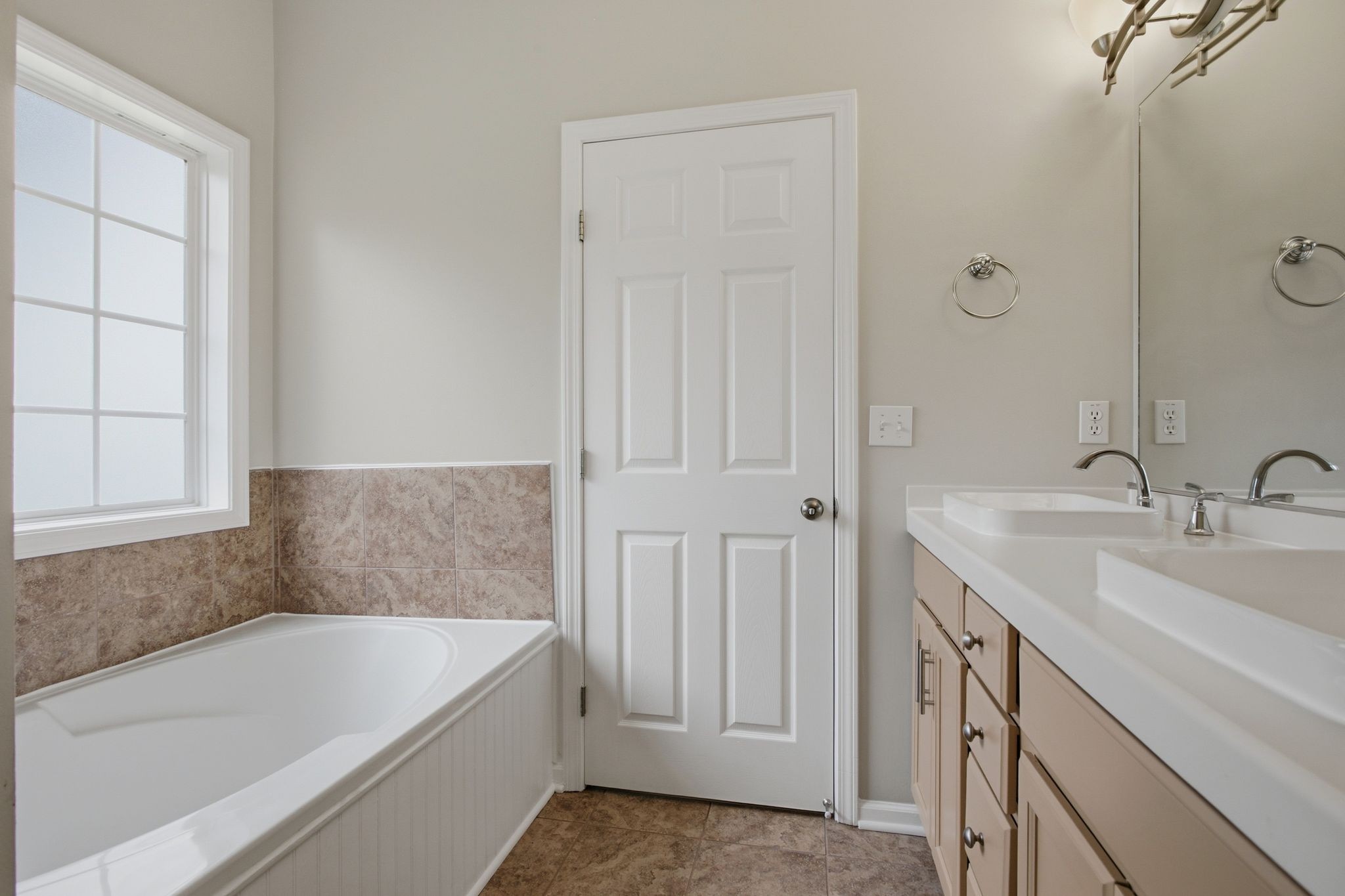 4014 Kristen St