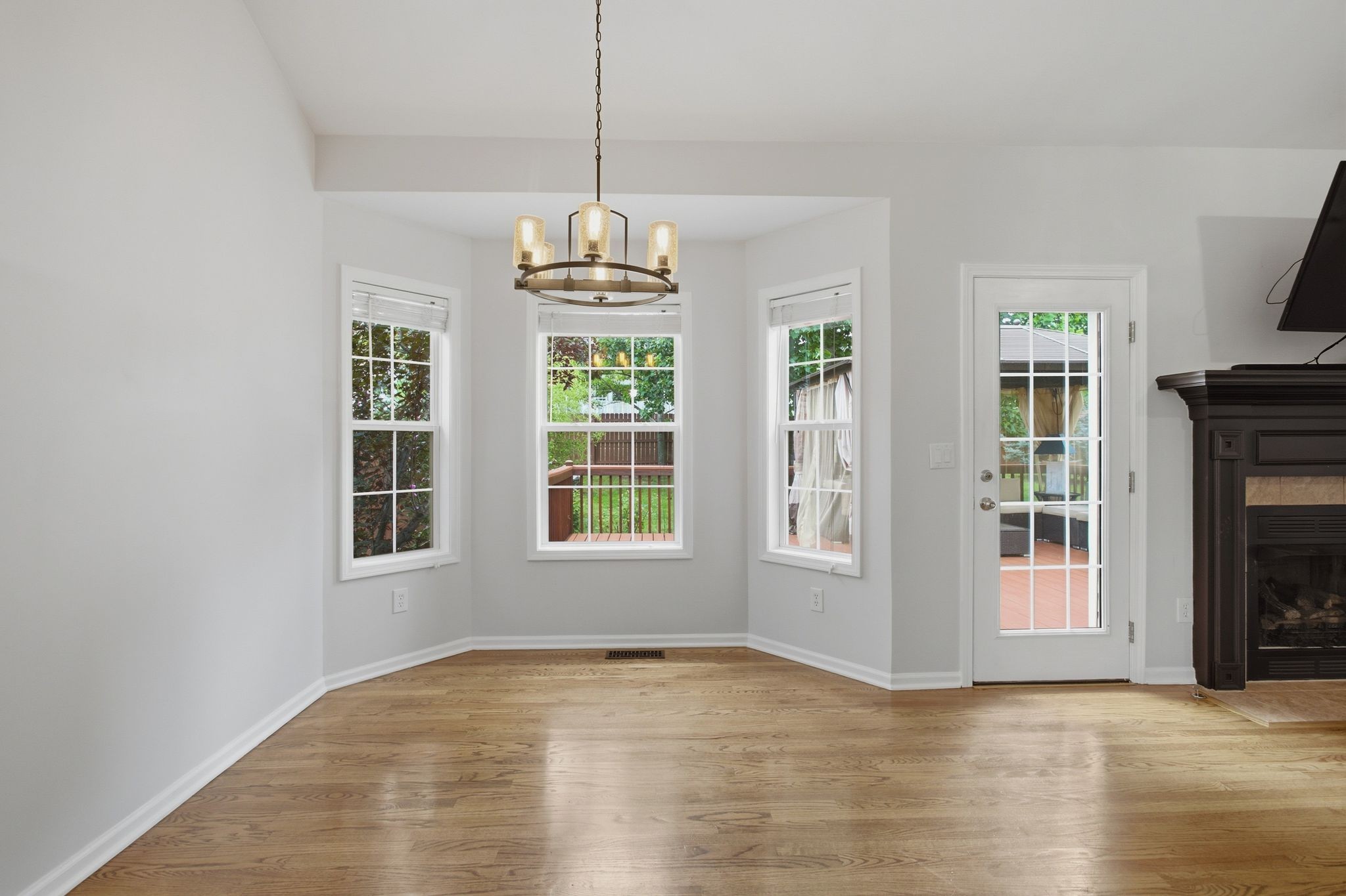 4014 Kristen St