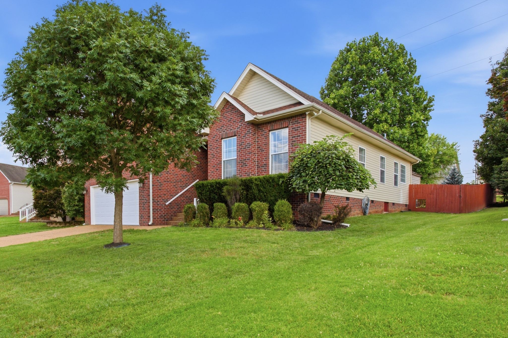 4014 Kristen St