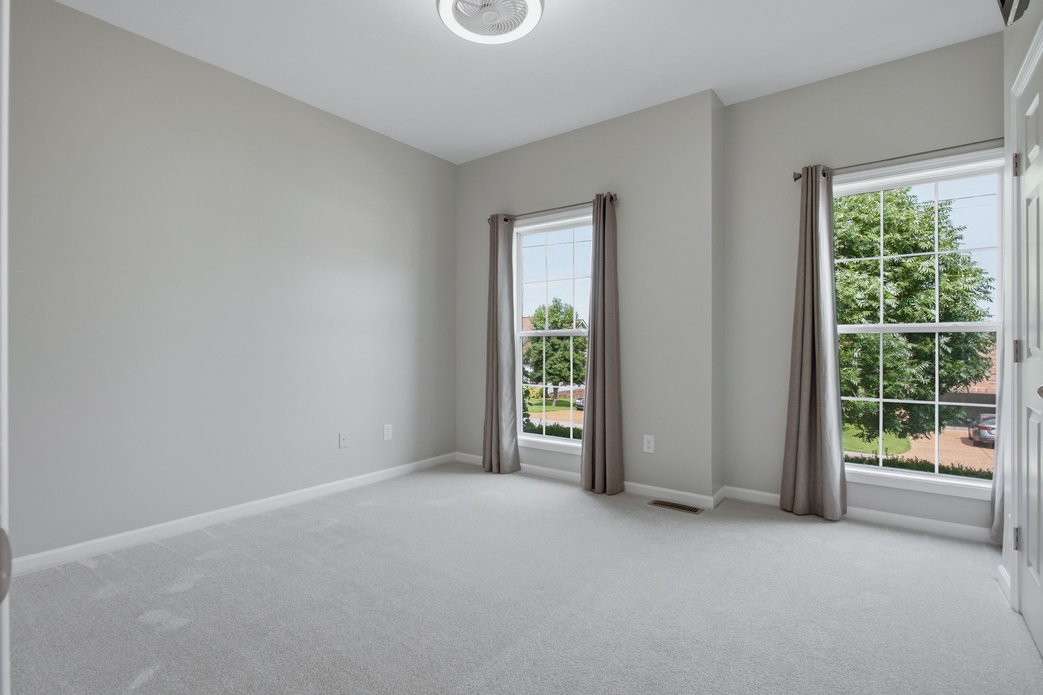 4014 Kristen St