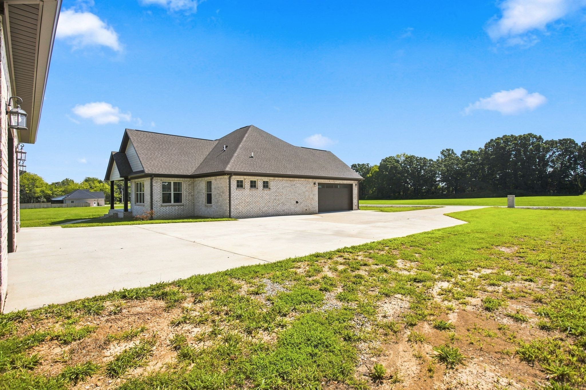 114 Hurst Dr