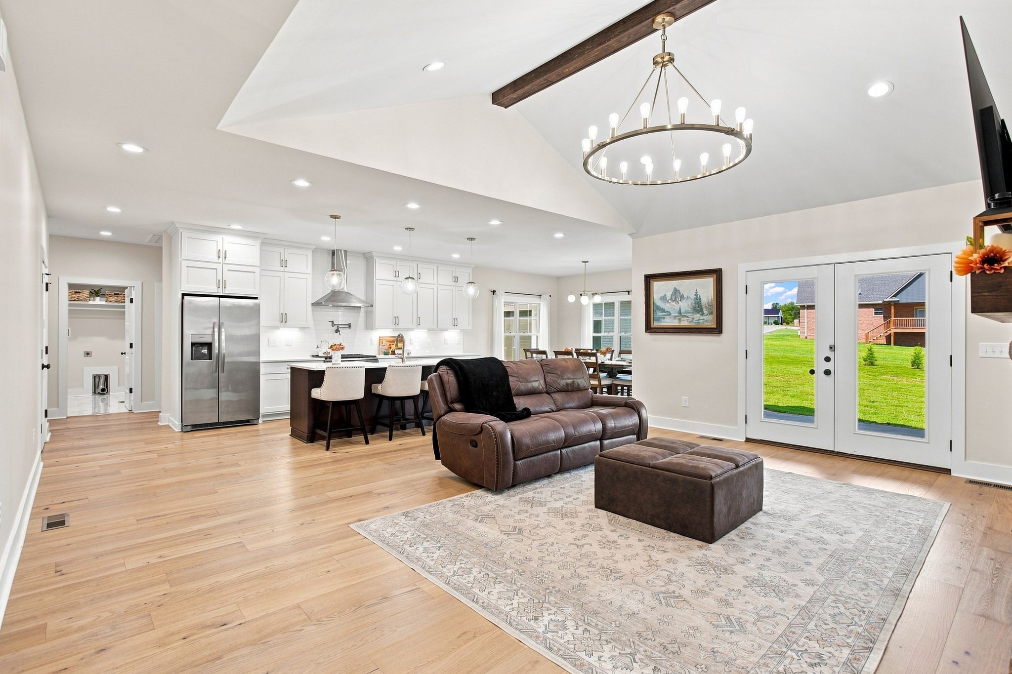 114 Hurst Dr