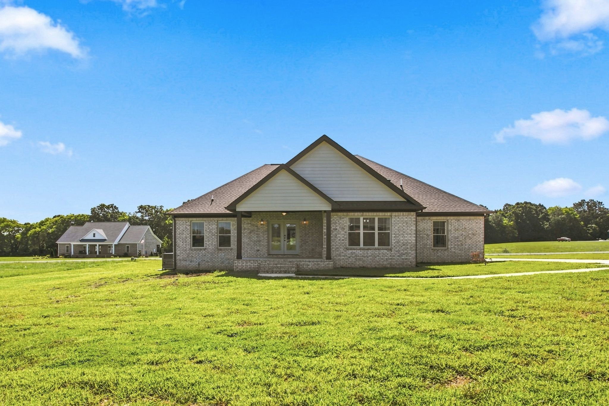 114 Hurst Dr