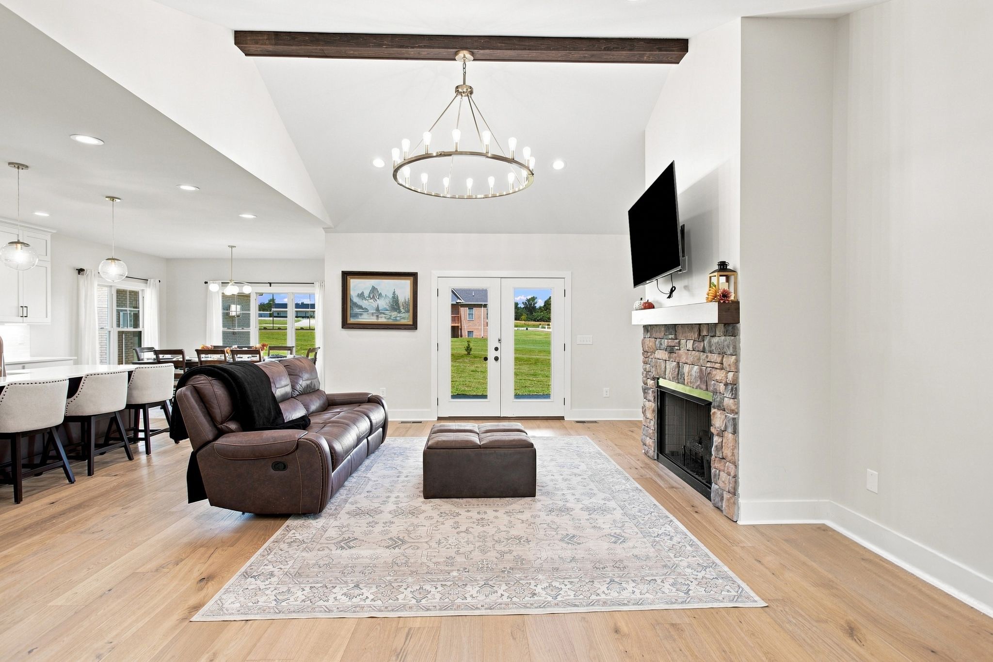 114 Hurst Dr