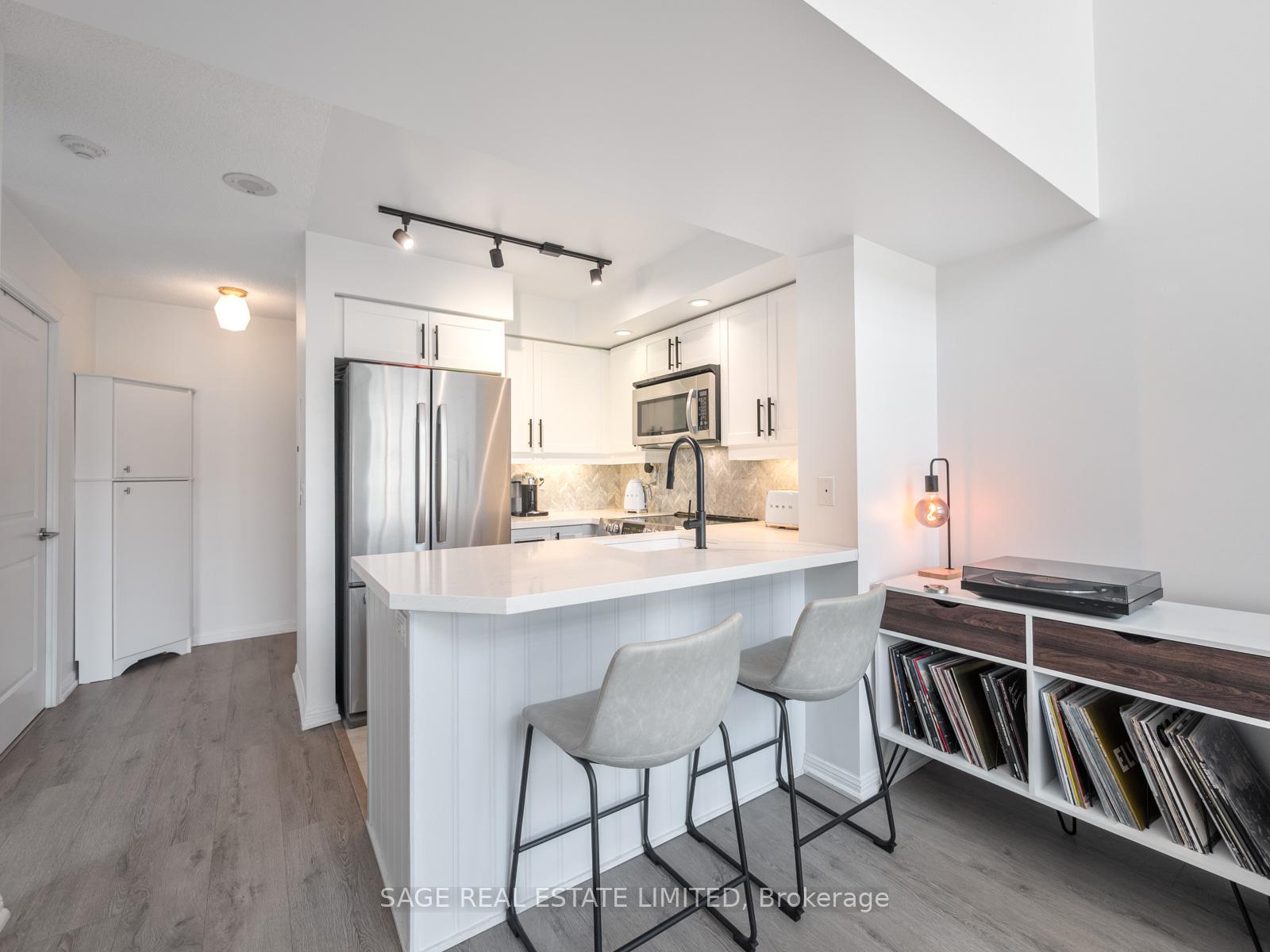 65 East Liberty Street 515