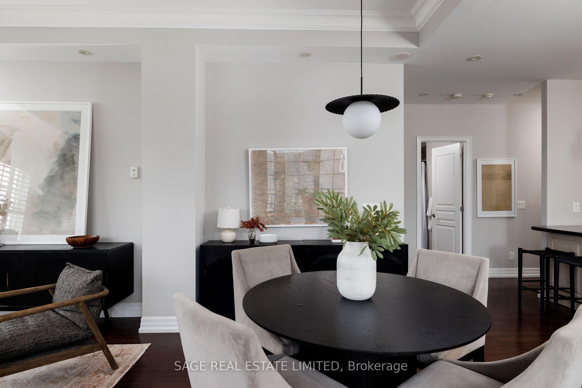 21 Burkebrook Place 416