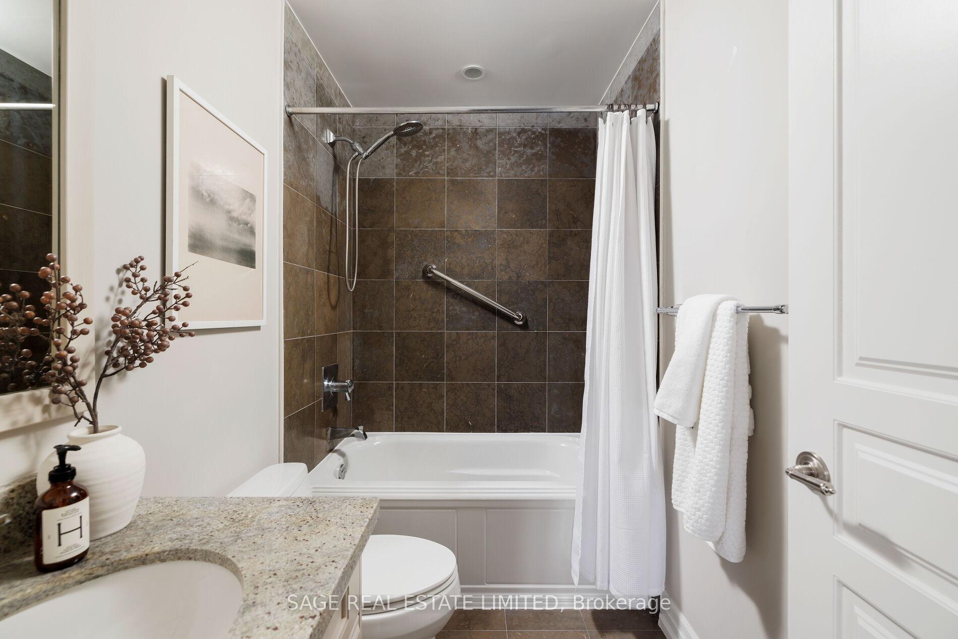 21 Burkebrook Place 416