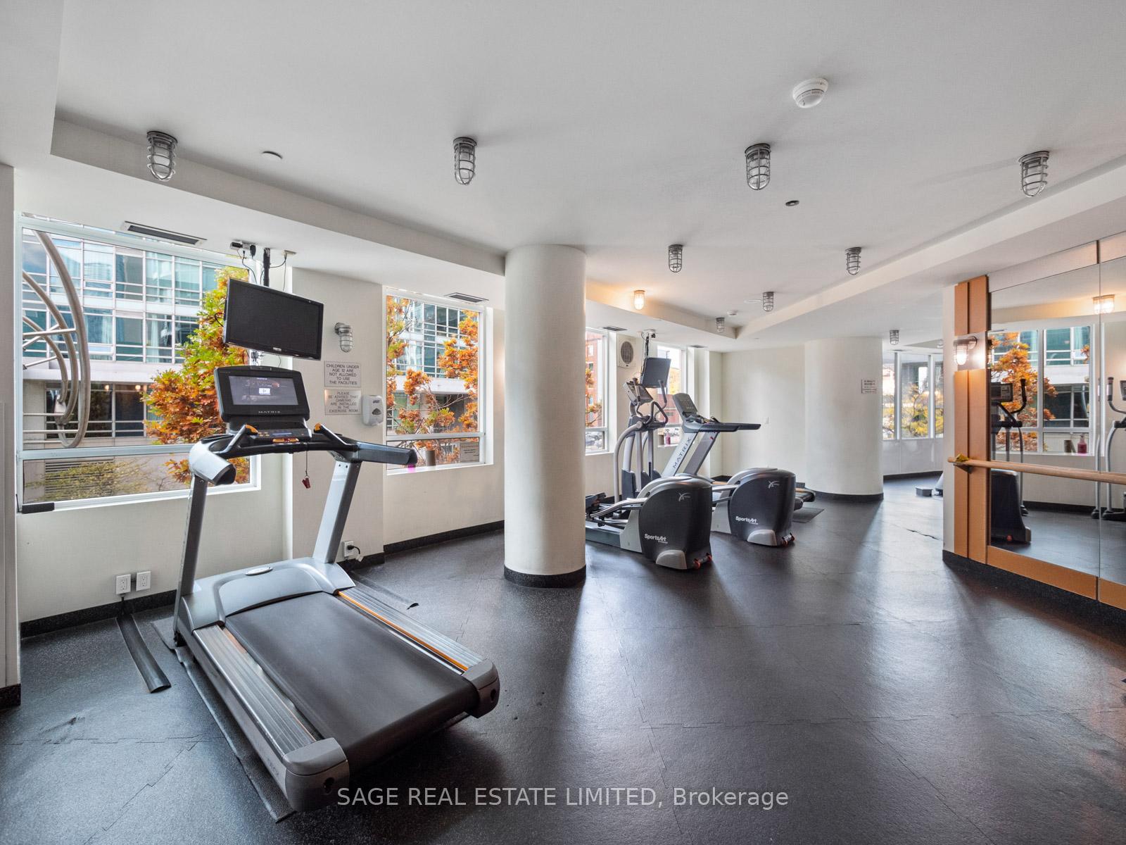 373 FRONT ST WEST Street 2903