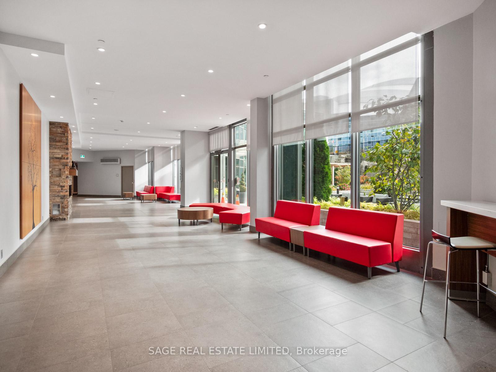 373 FRONT ST WEST Street 2903