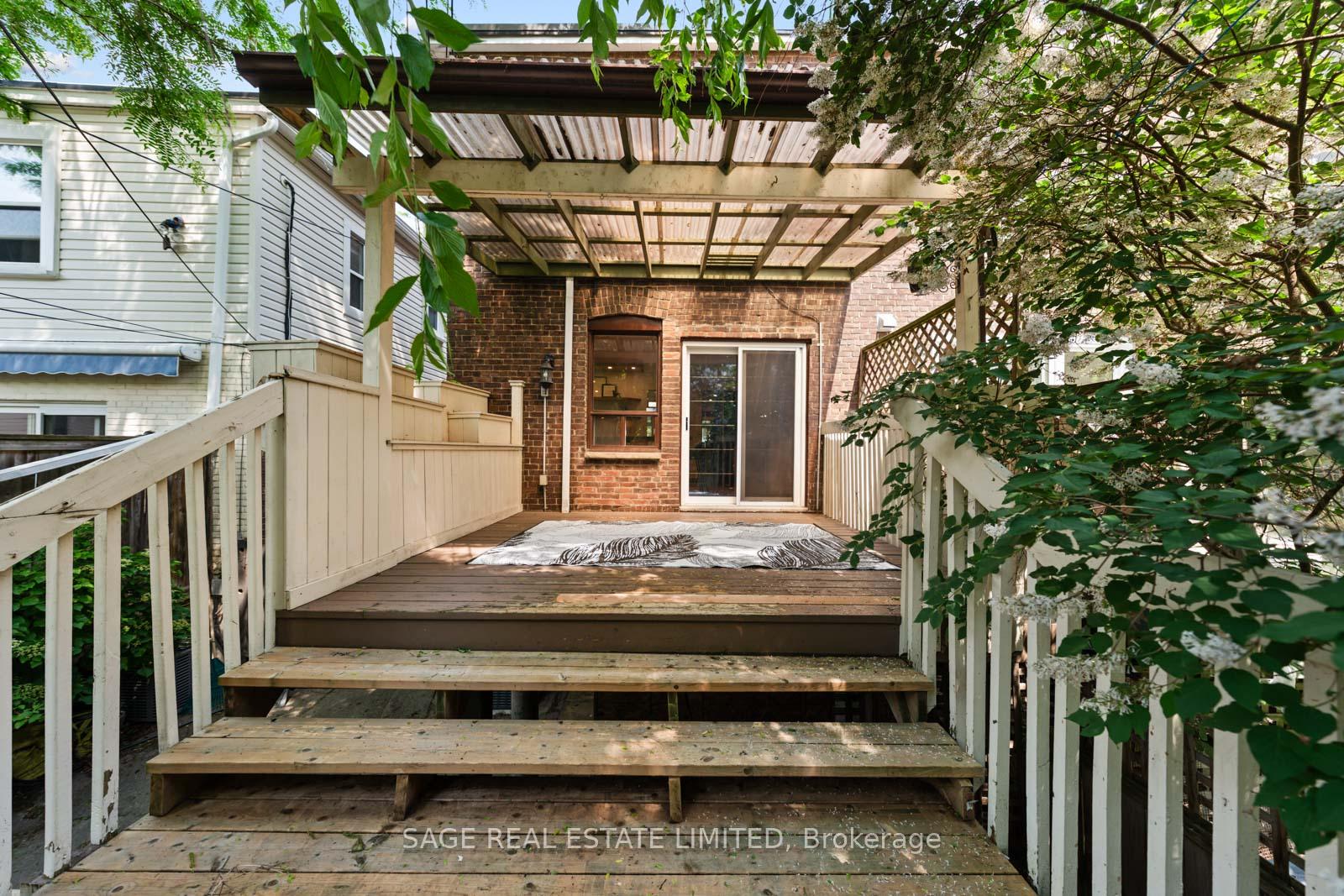 106 Bellefair Avenue, Toronto