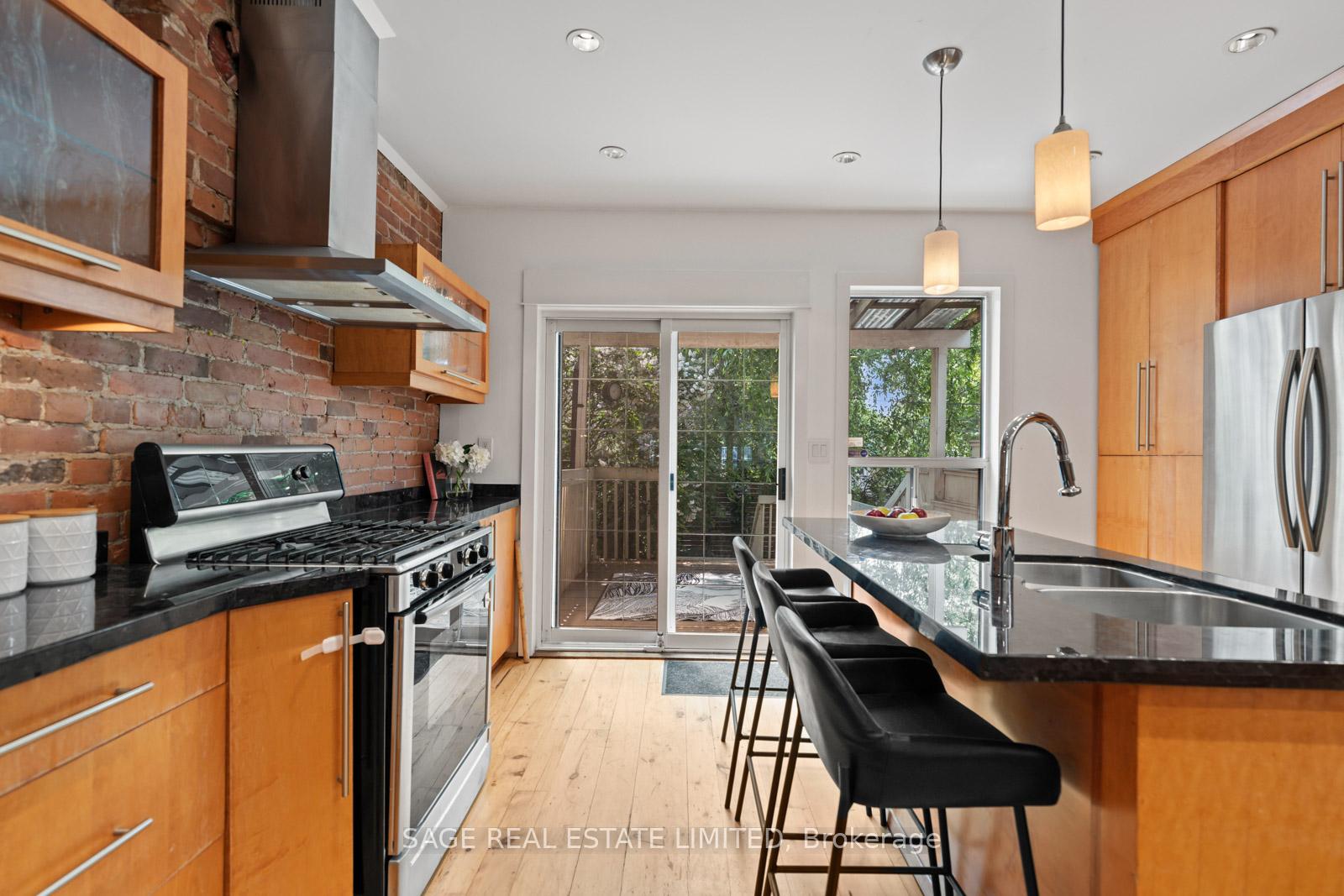106 Bellefair Avenue, Toronto