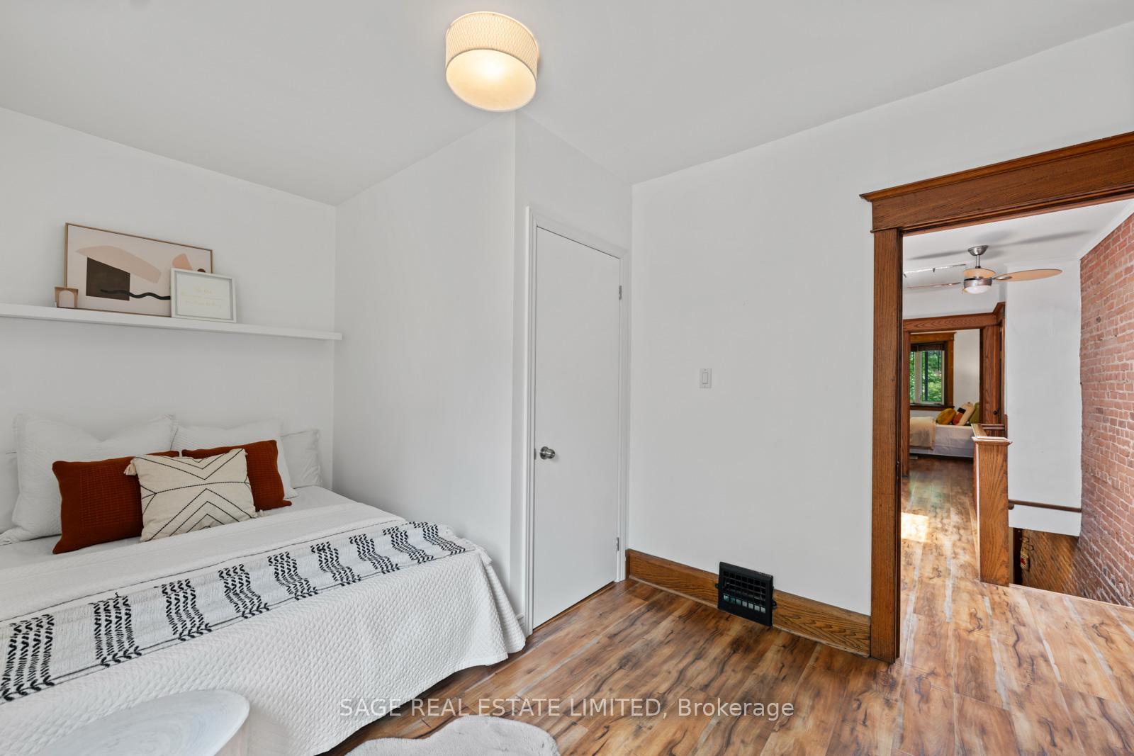 106 Bellefair Avenue, Toronto