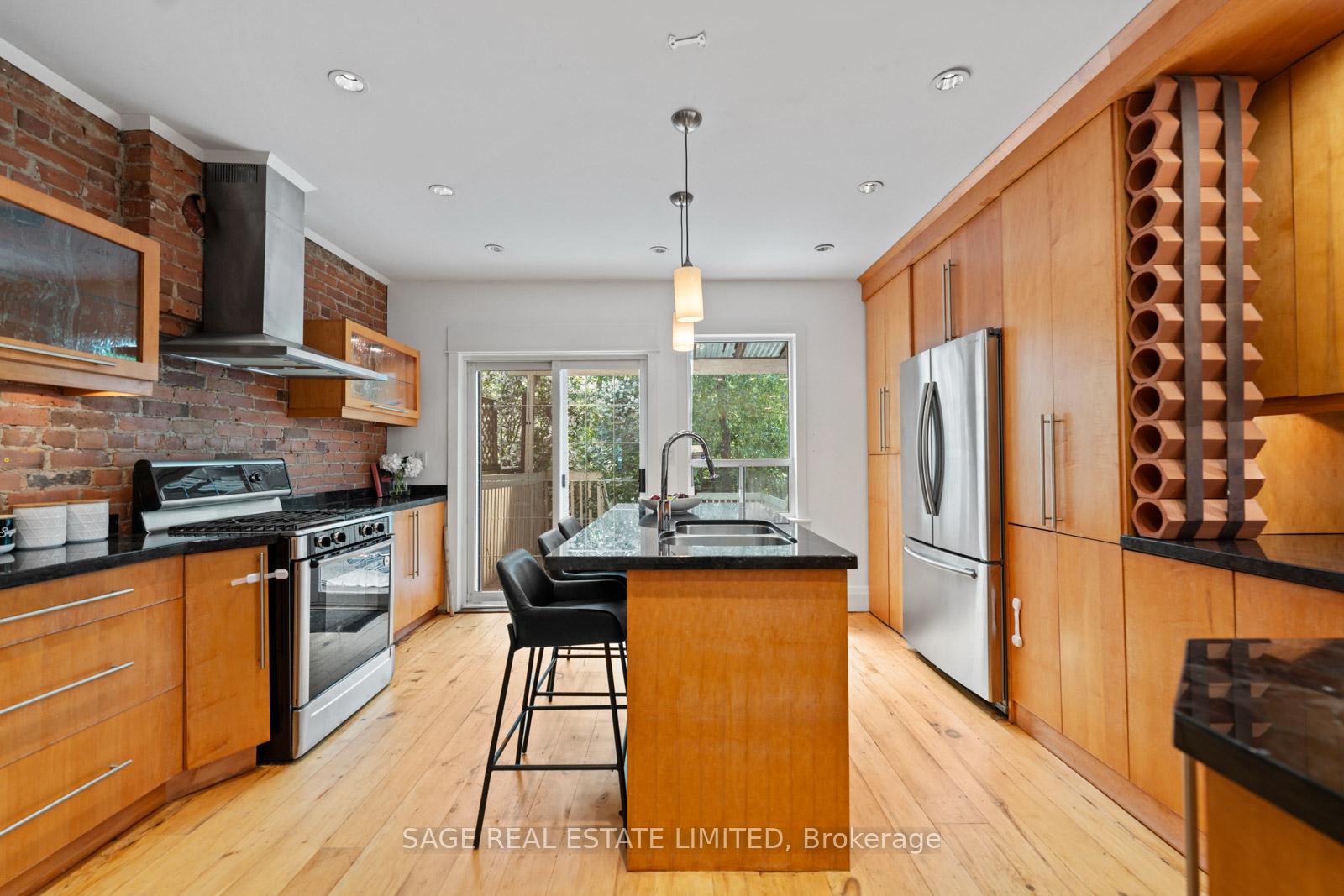 106 Bellefair Avenue, Toronto