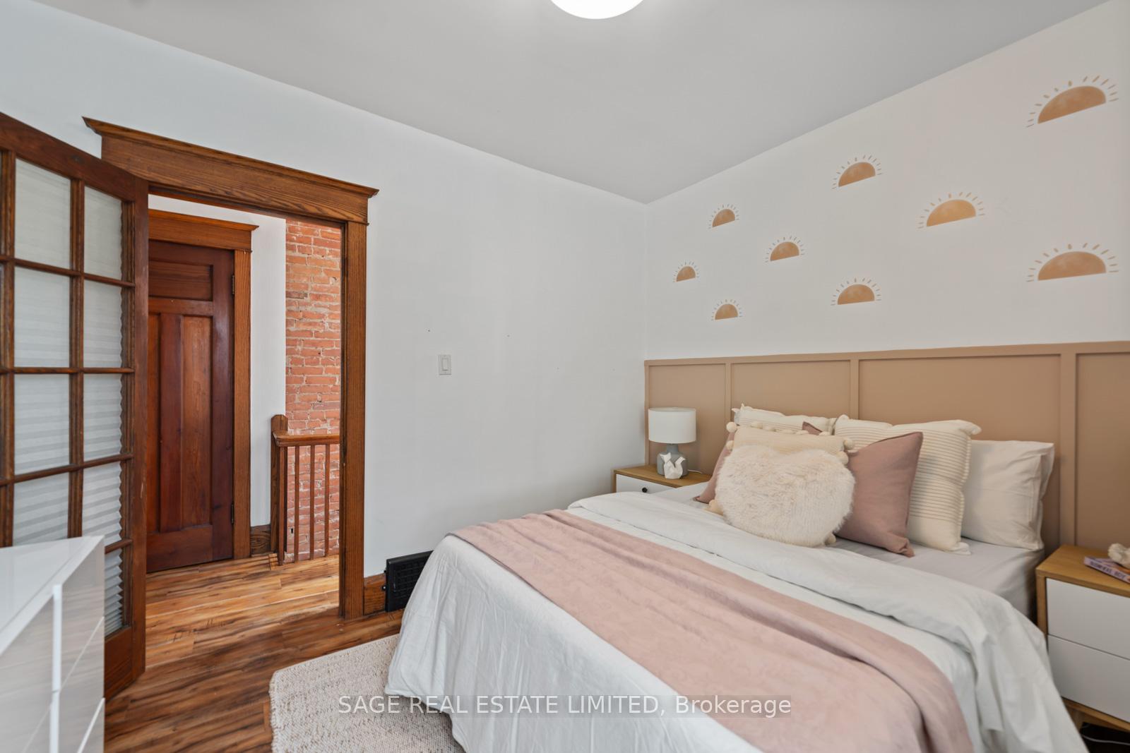 106 Bellefair Avenue, Toronto
