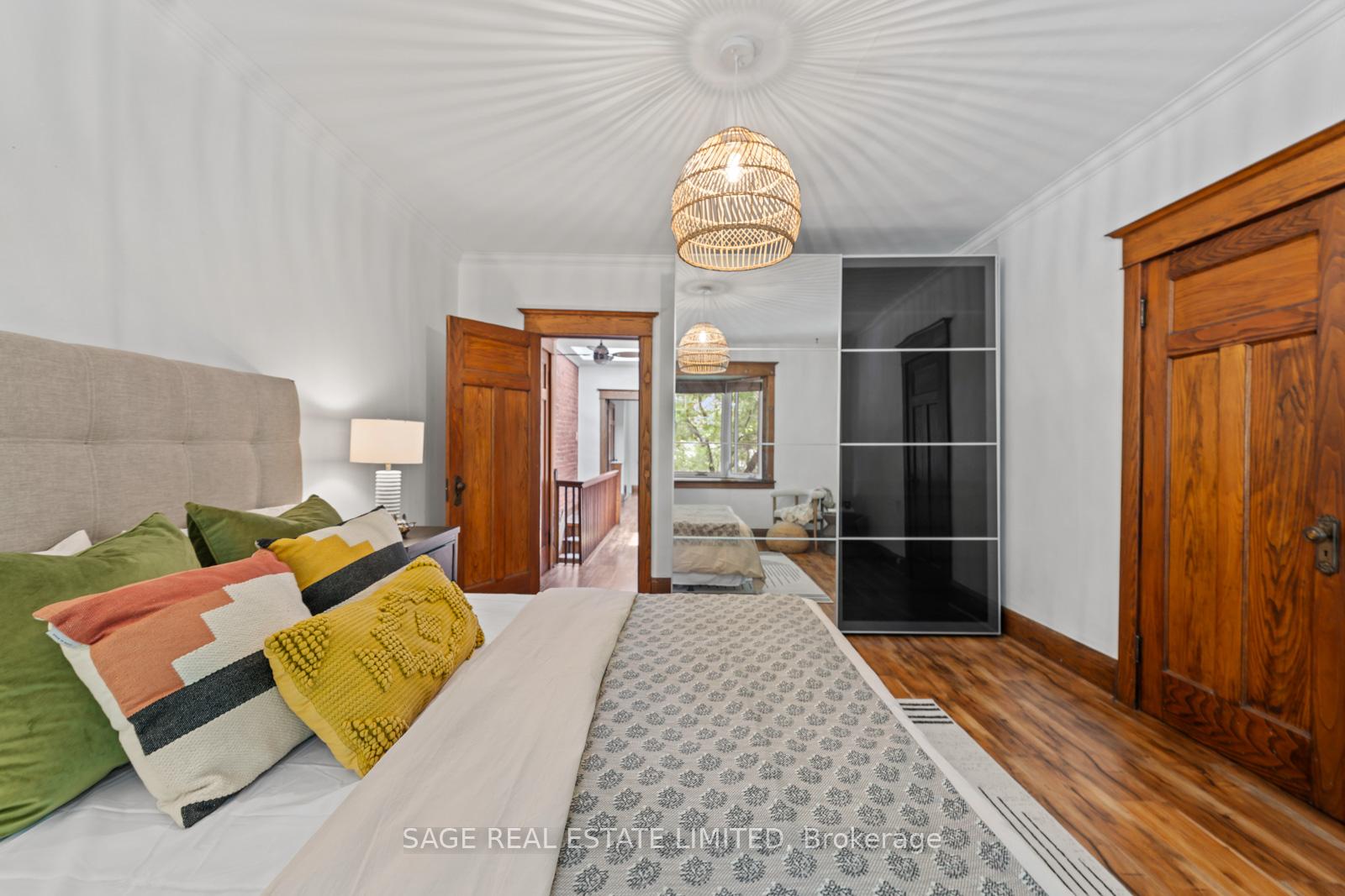 106 Bellefair Avenue, Toronto