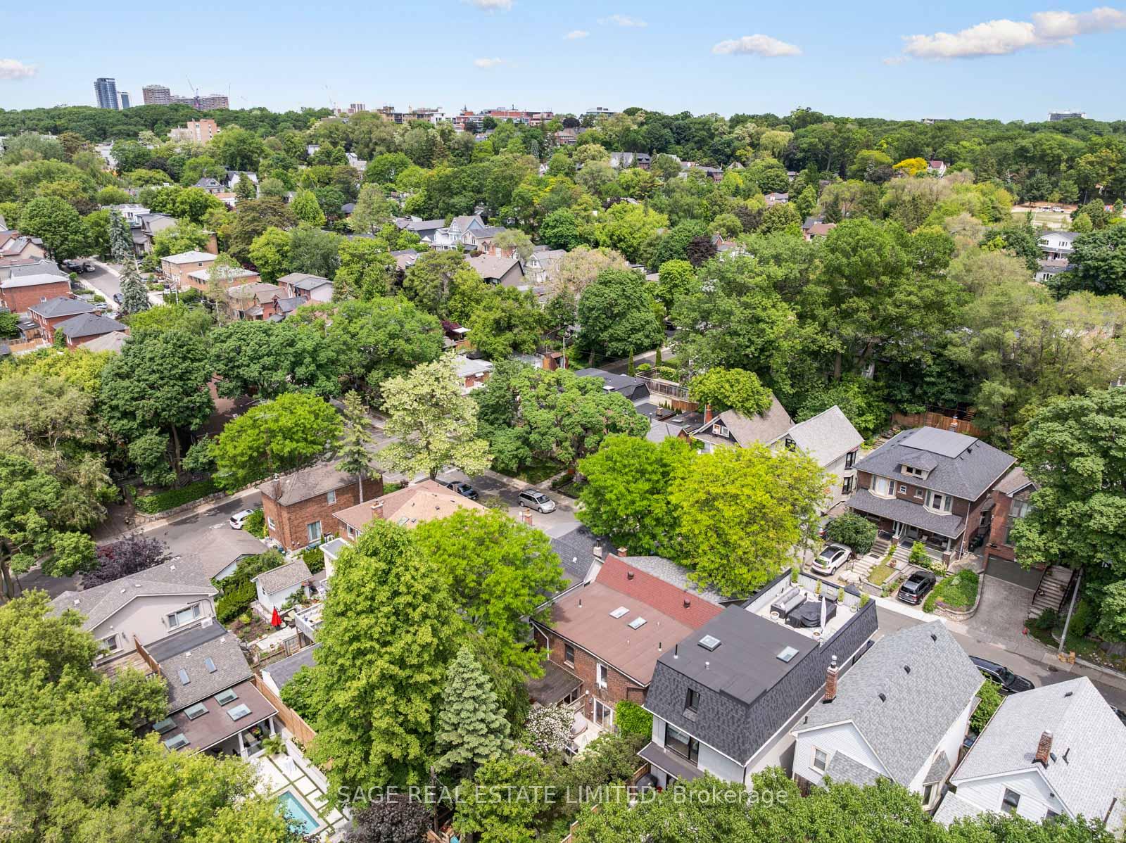 106 Bellefair Avenue, Toronto