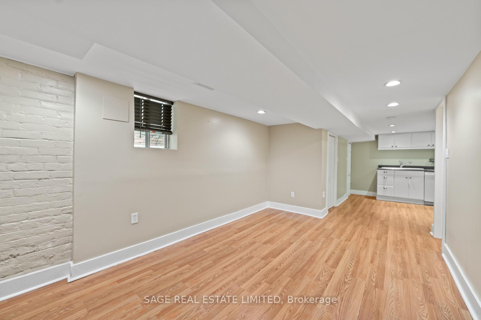 106 Bellefair Avenue, Toronto