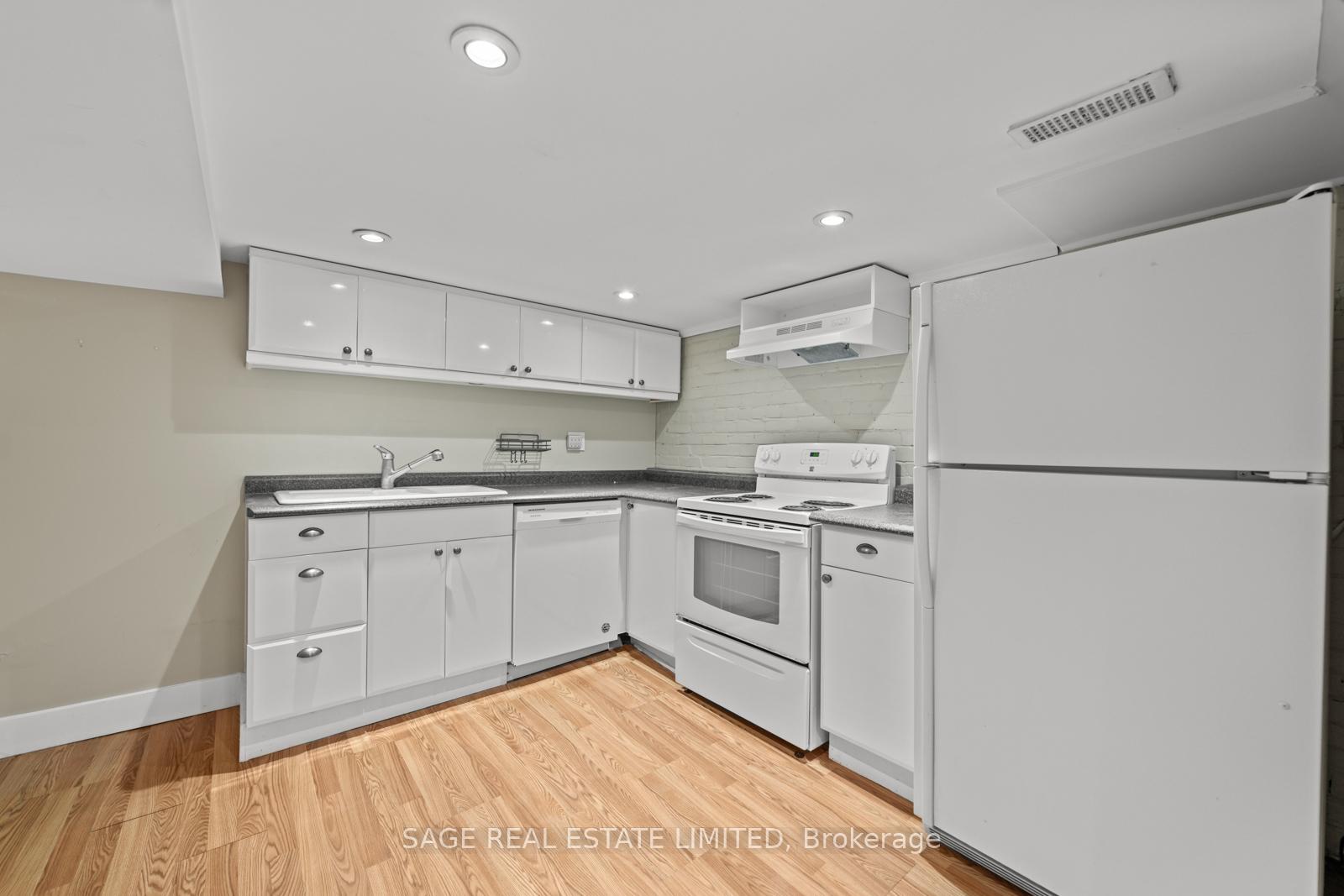 106 Bellefair Avenue, Toronto