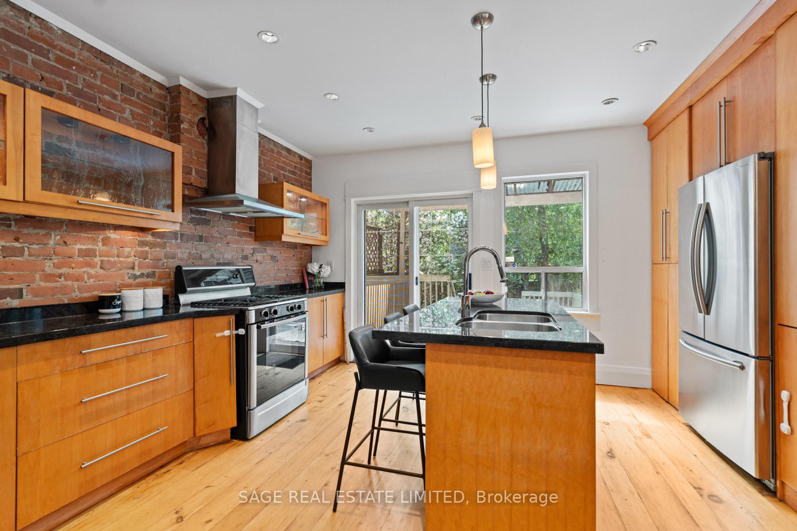 106 Bellefair Avenue, Toronto