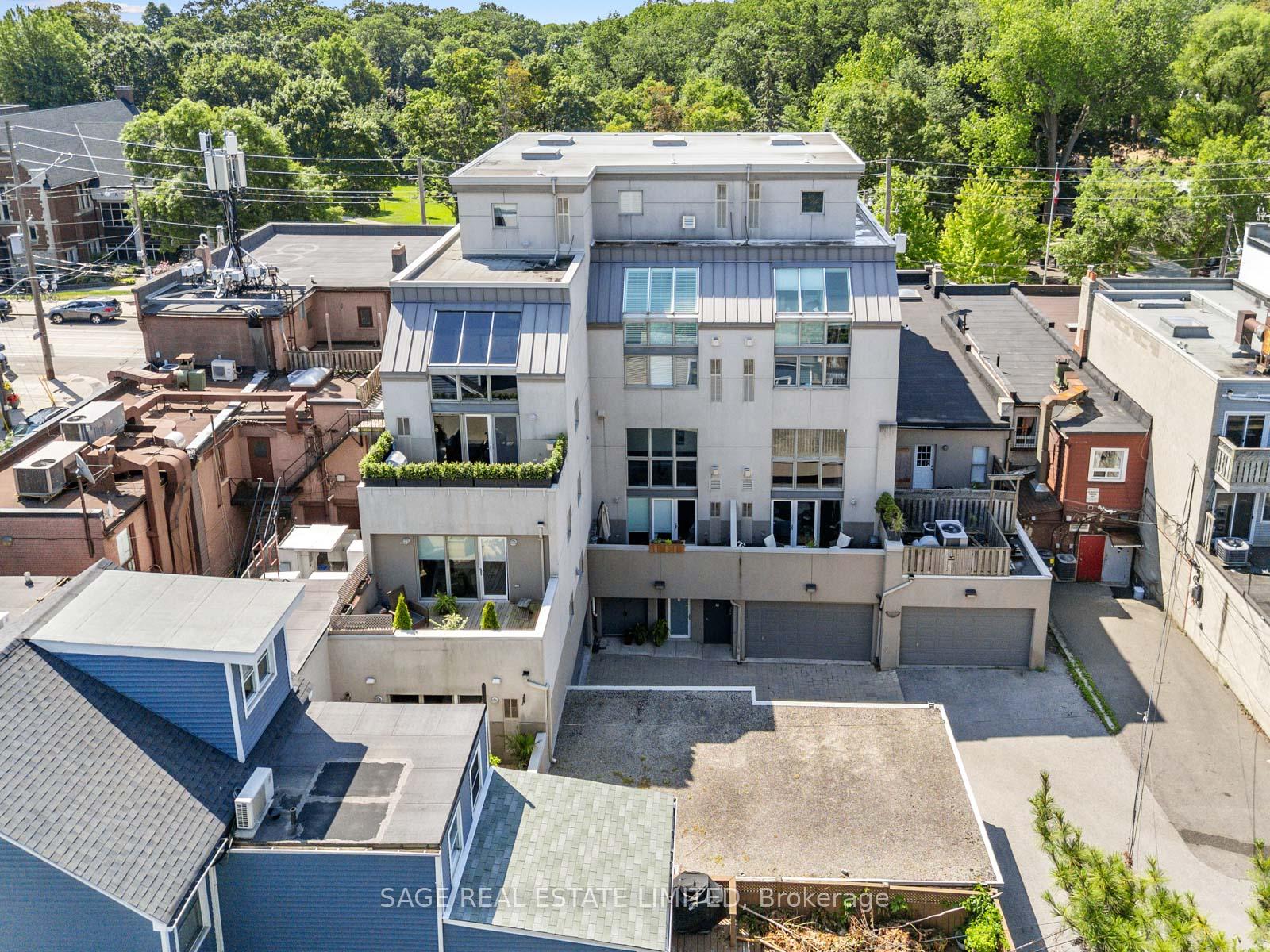 #204 - 2012 Queen Street, Toronto Unit: 204