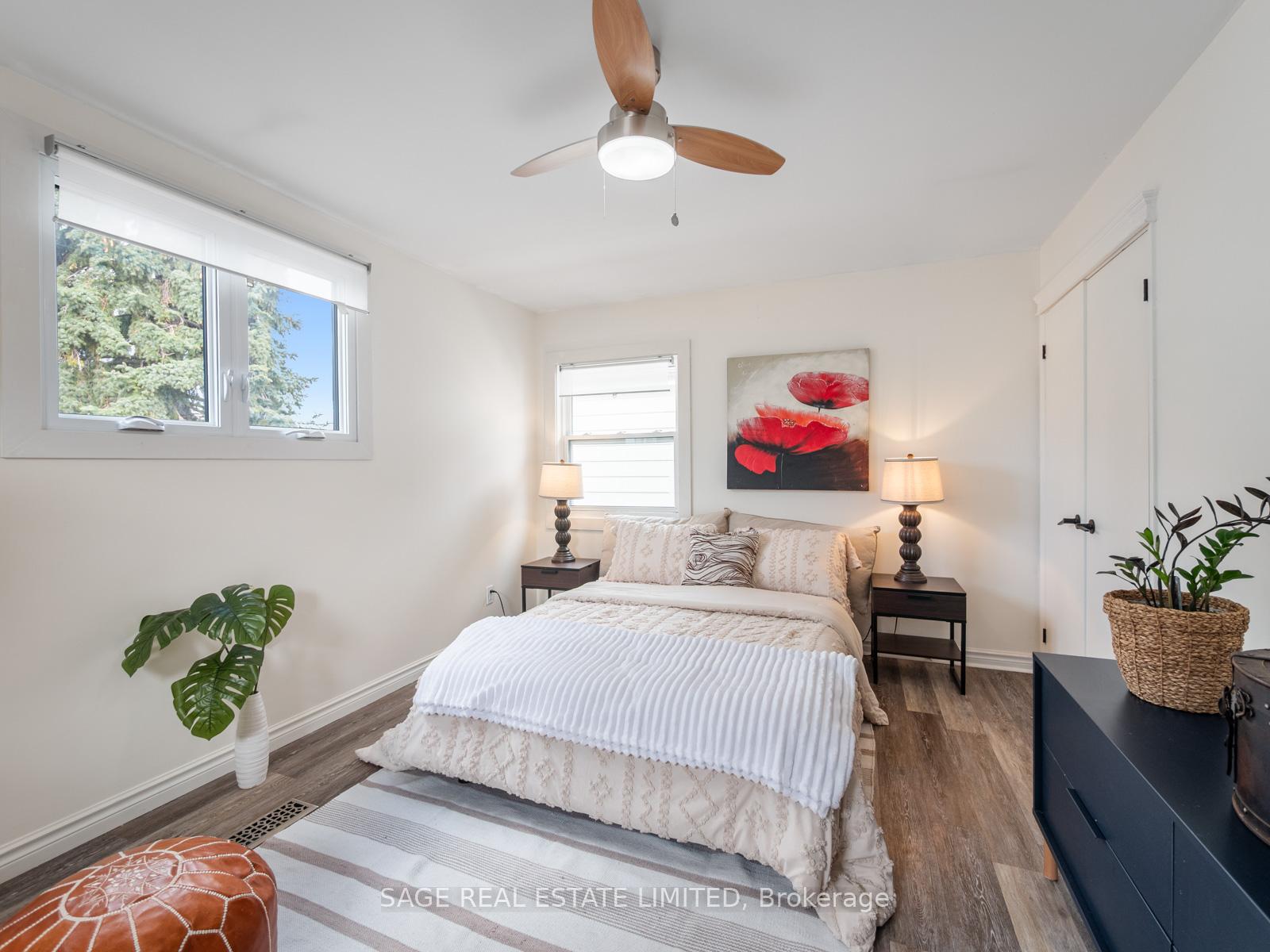 19 SAVOY Avenue, Toronto E03