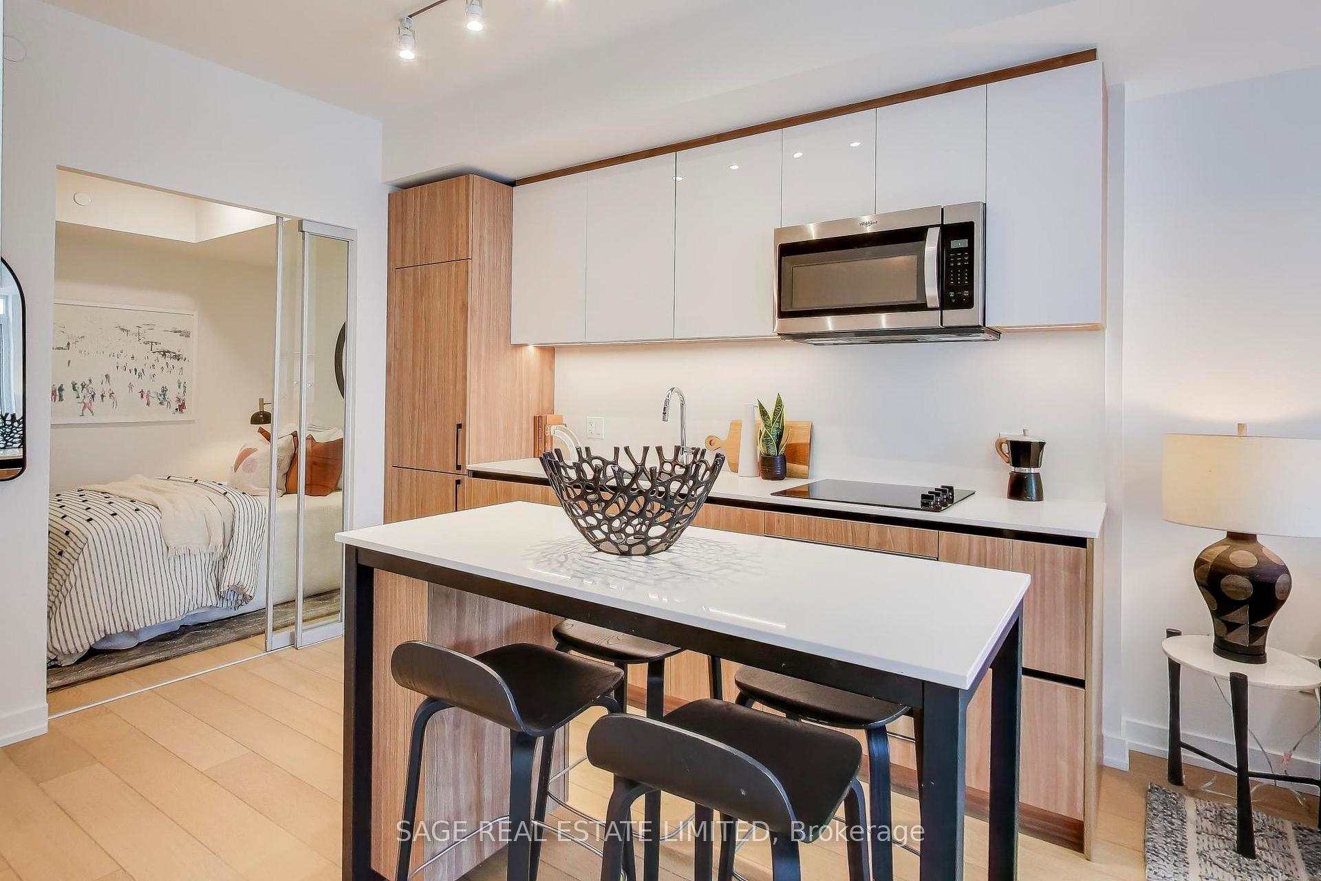 150 Logan Avenue 535, Toronto E01, ON M4M 0E4, Toronto E01 ON, M4M 0E4