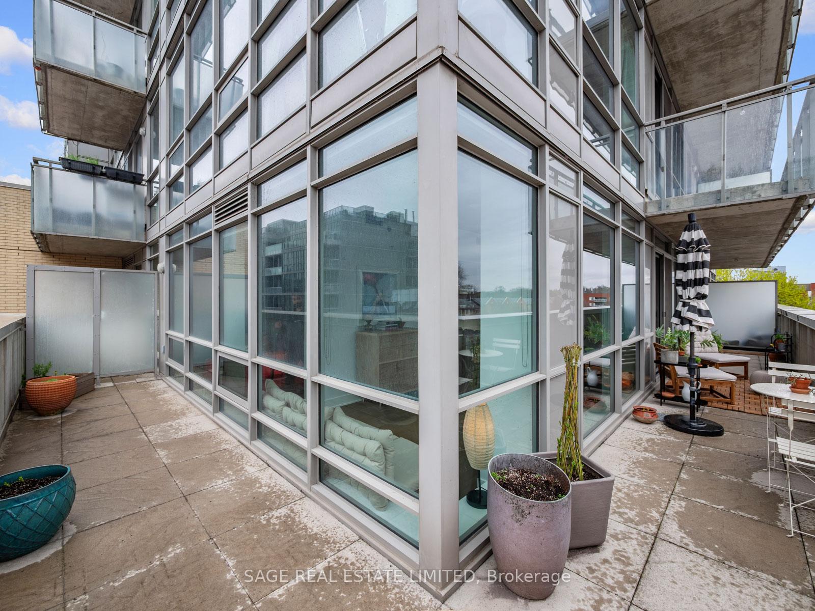 630 Queen East Street