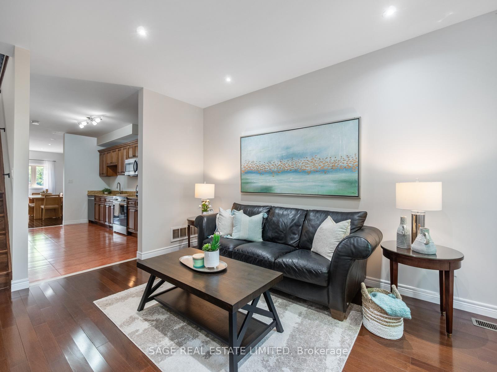 251A Chisholm Avenue