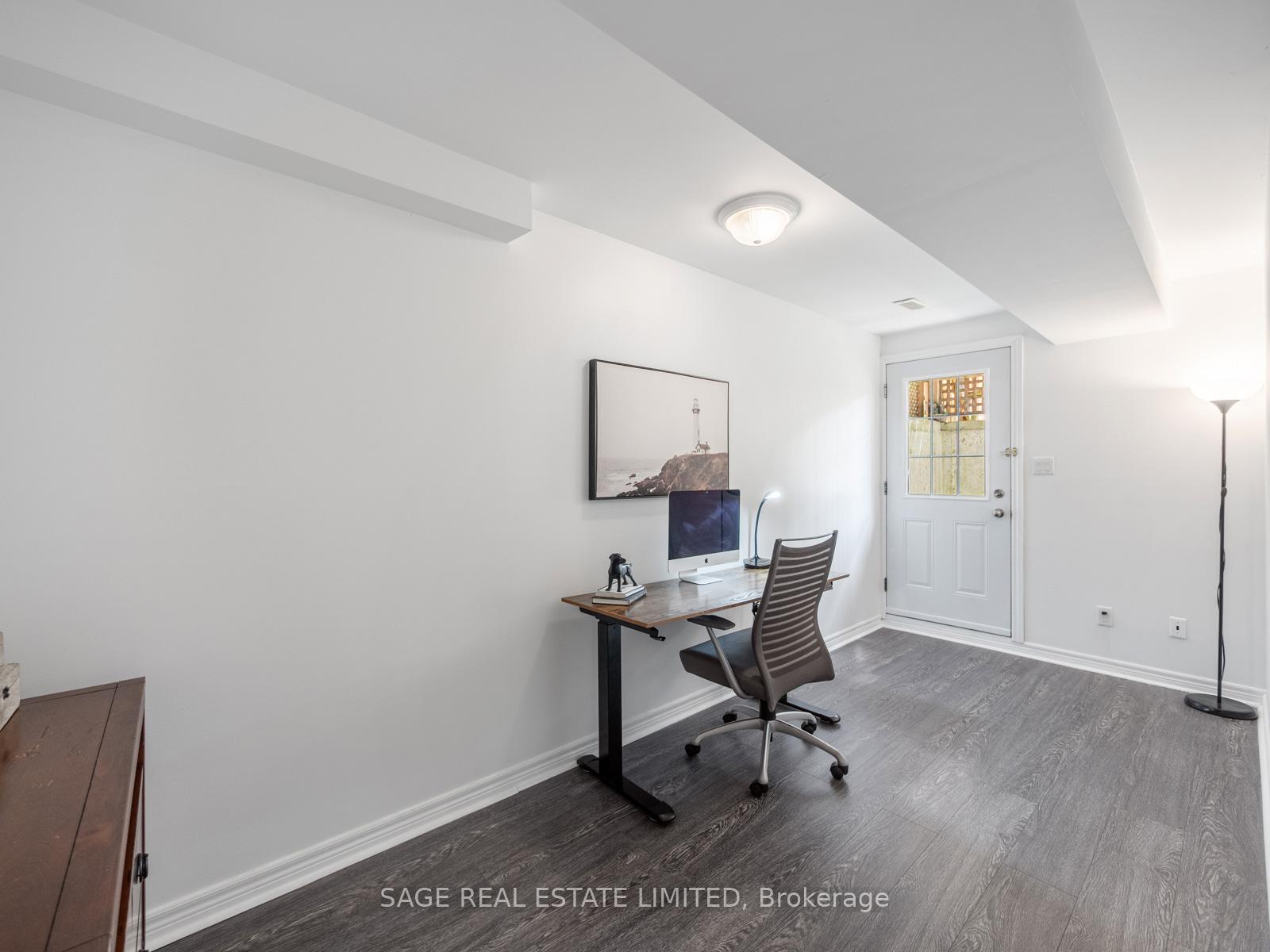251A Chisholm Avenue