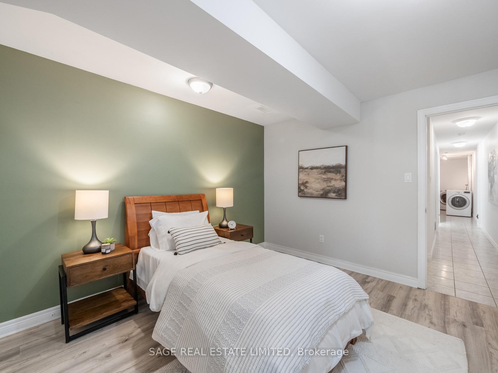 251A Chisholm Avenue