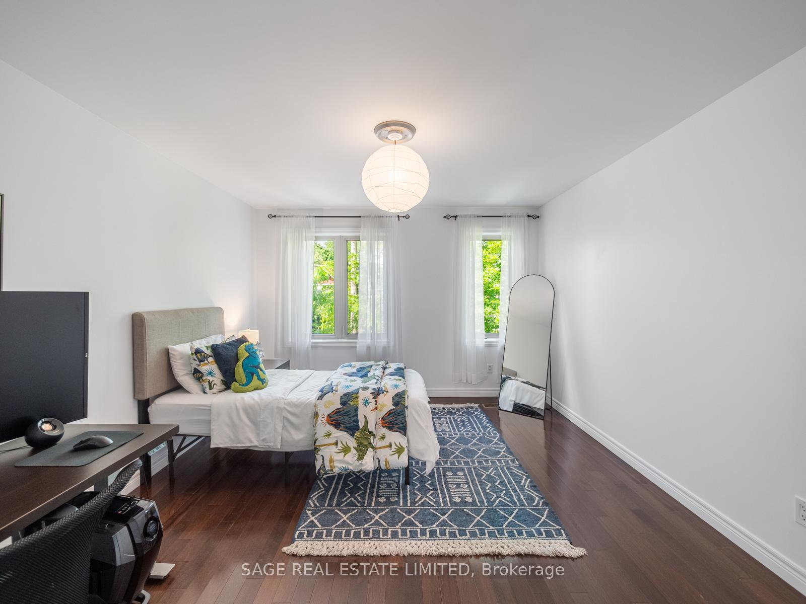 251A Chisholm Avenue