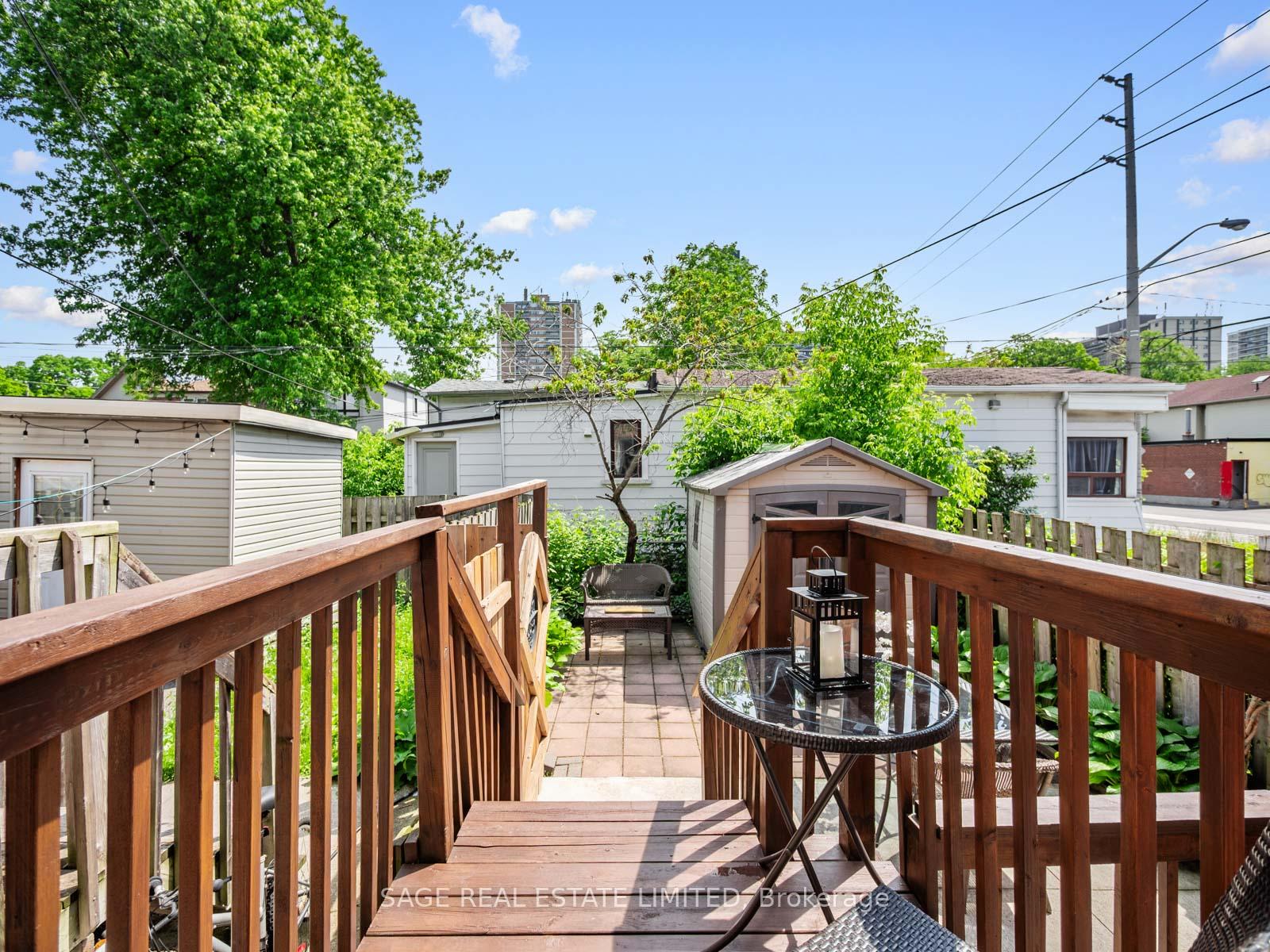 251A Chisholm Avenue