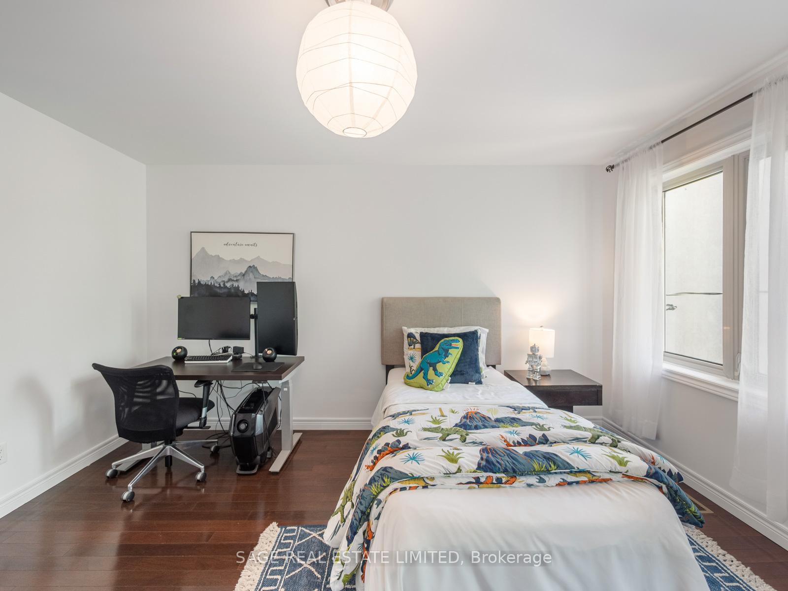 251A Chisholm Avenue