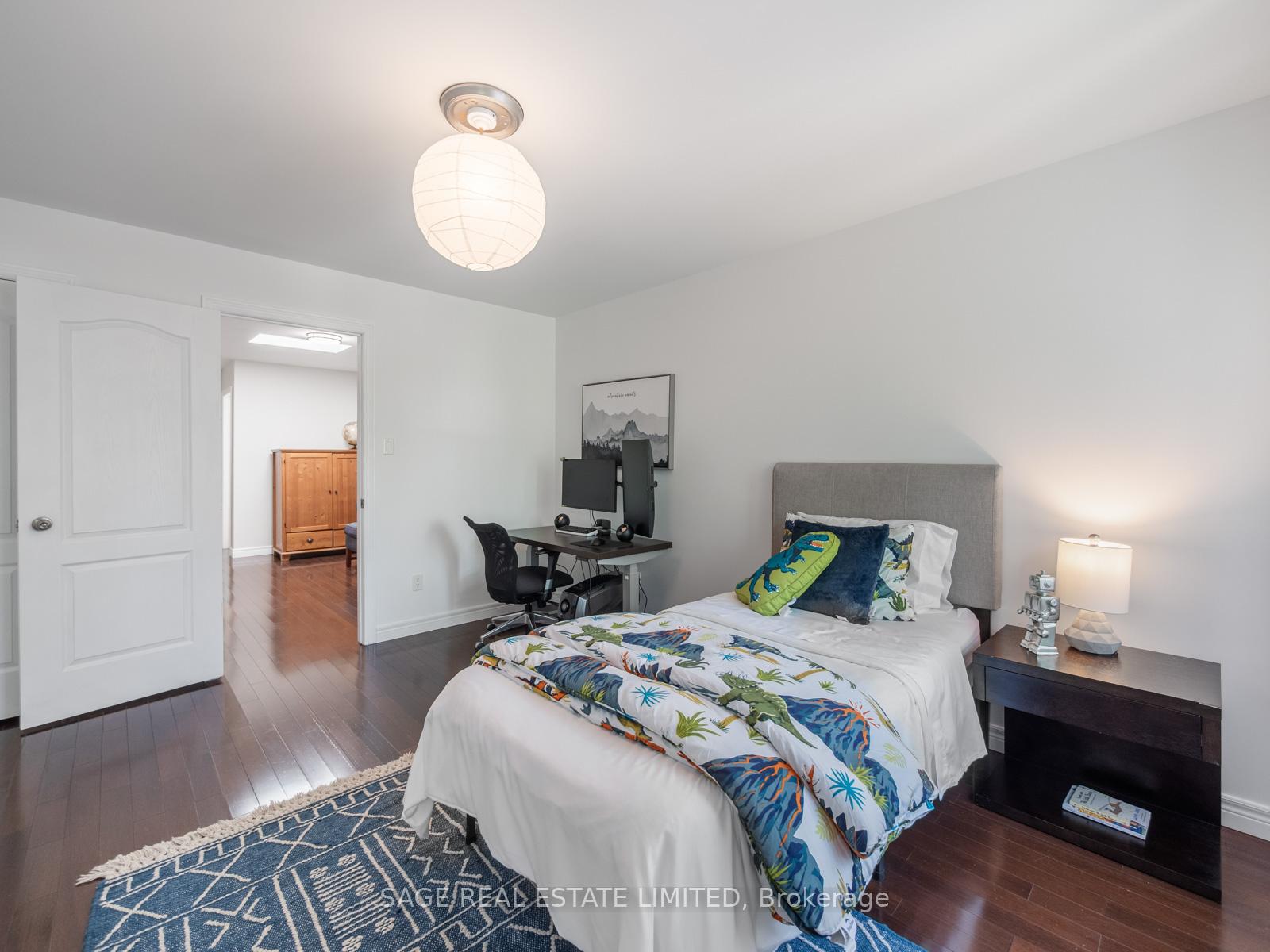 251A Chisholm Avenue